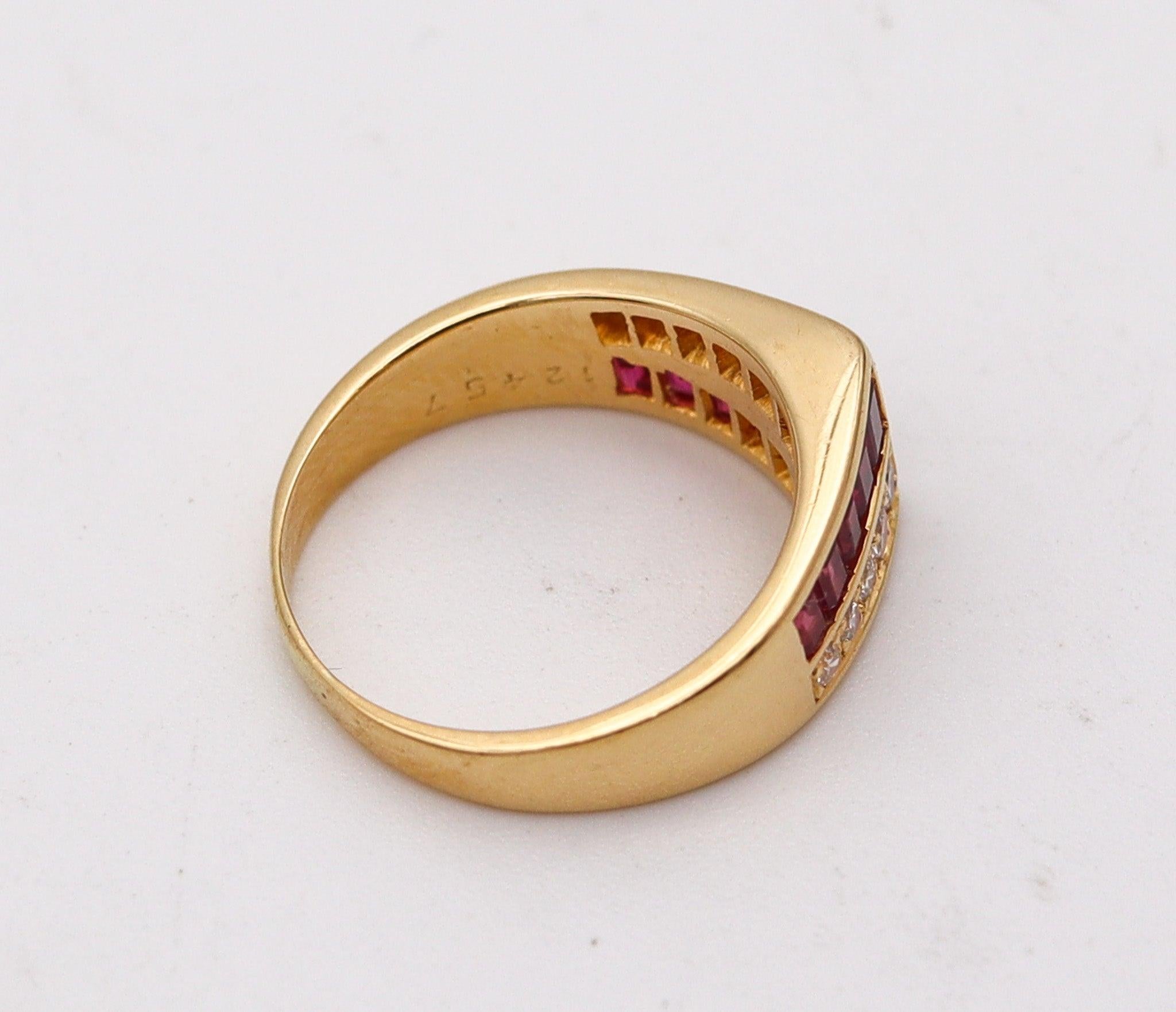 OSCAR HEYMAN Cocktail Ring  18Kt Yellow Gold With 1.52 Ctw In Diamonds & Rubies In Excellent Condition For Sale In Miami, FL