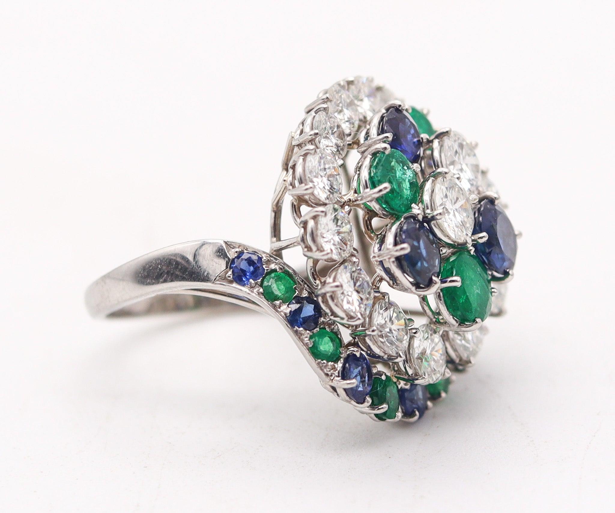 Brilliant Cut OSCAR HEYMAN Cocktail Ring Platinum With 8.78 Ctw Diamonds Sapphires Emeralds For Sale