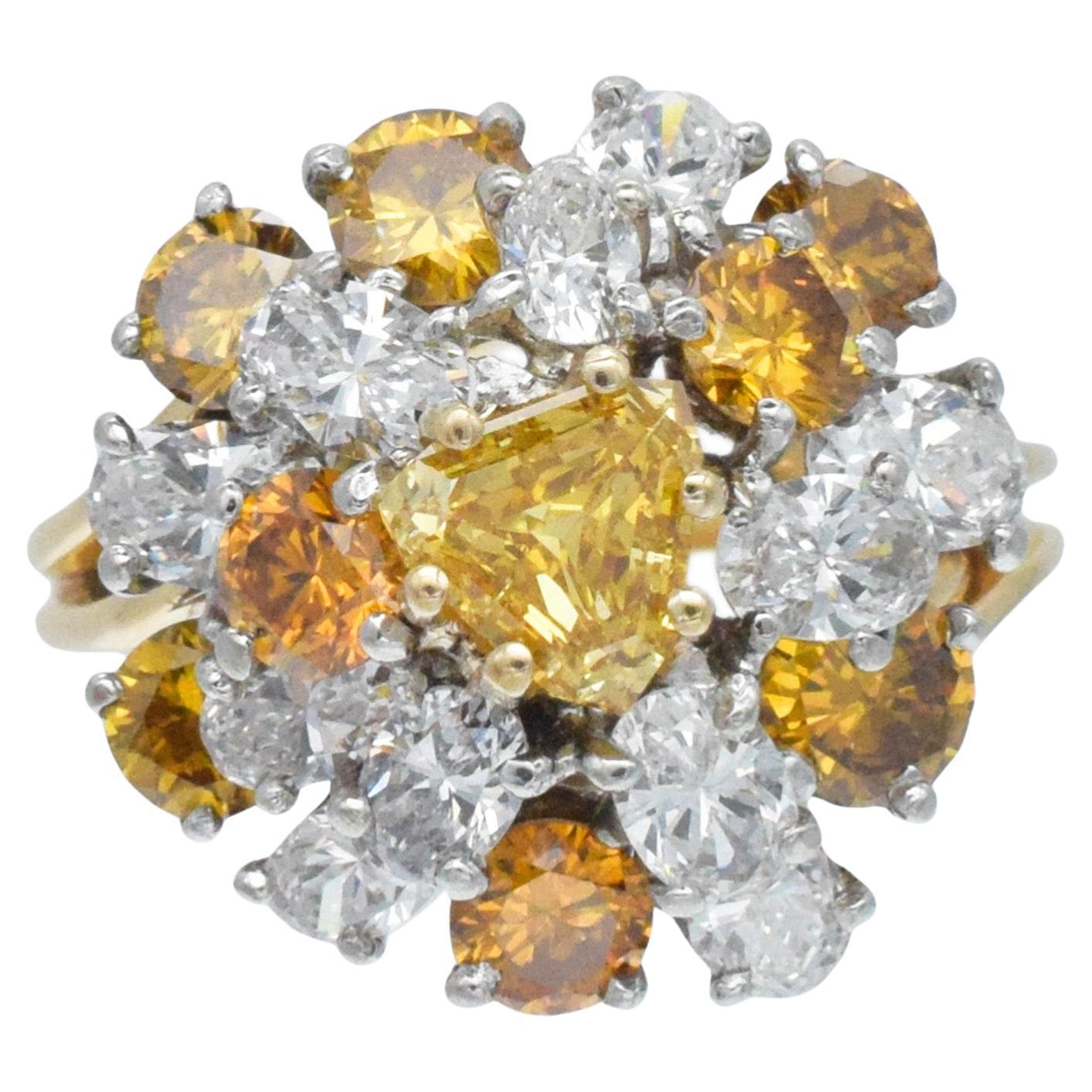 Oscar Heyman Color And White Diamond Cluster Ring im Angebot