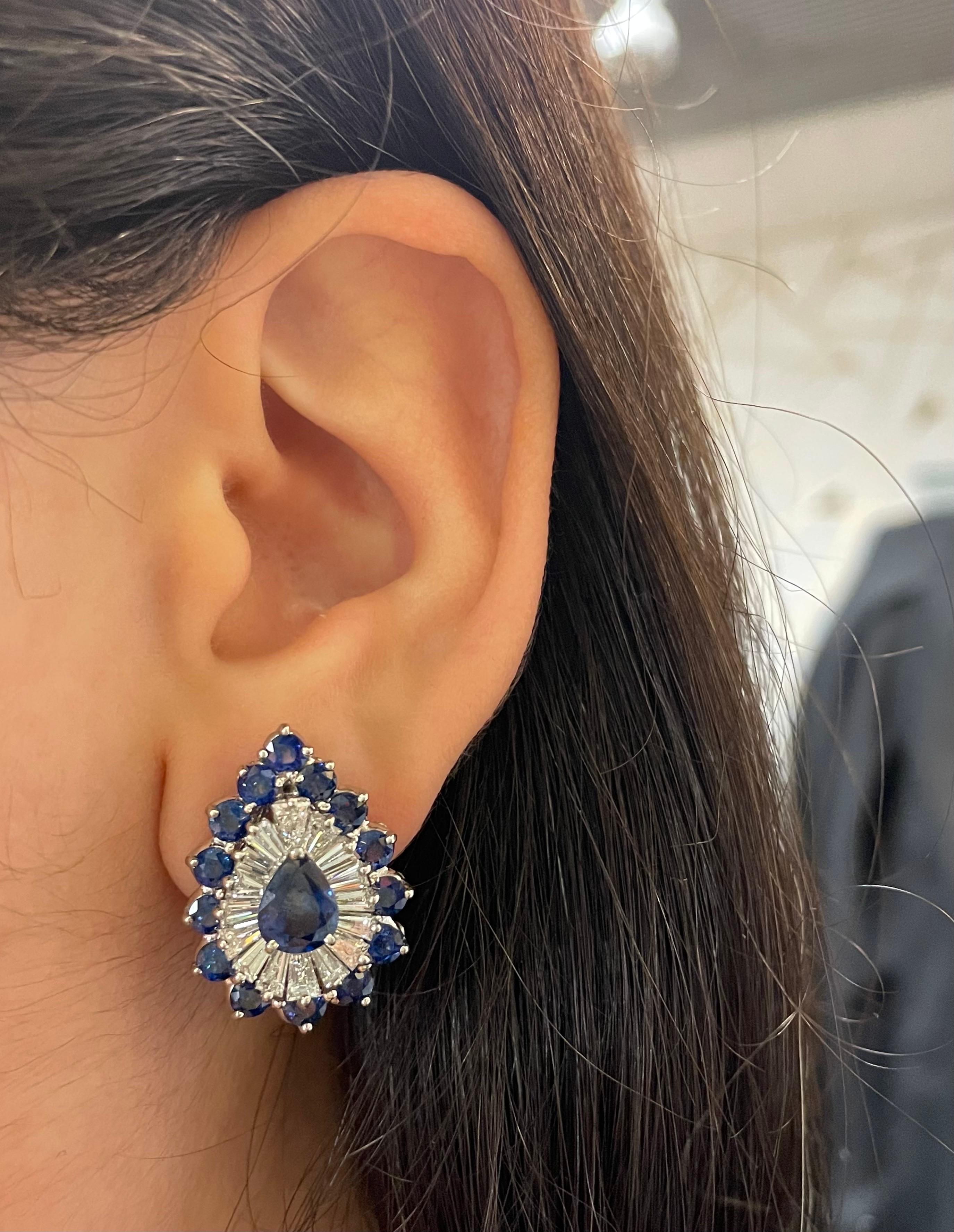 Oscar Heyman Day and Night Invisible Set Sapphire Earrings In Excellent Condition For Sale In New York, NY