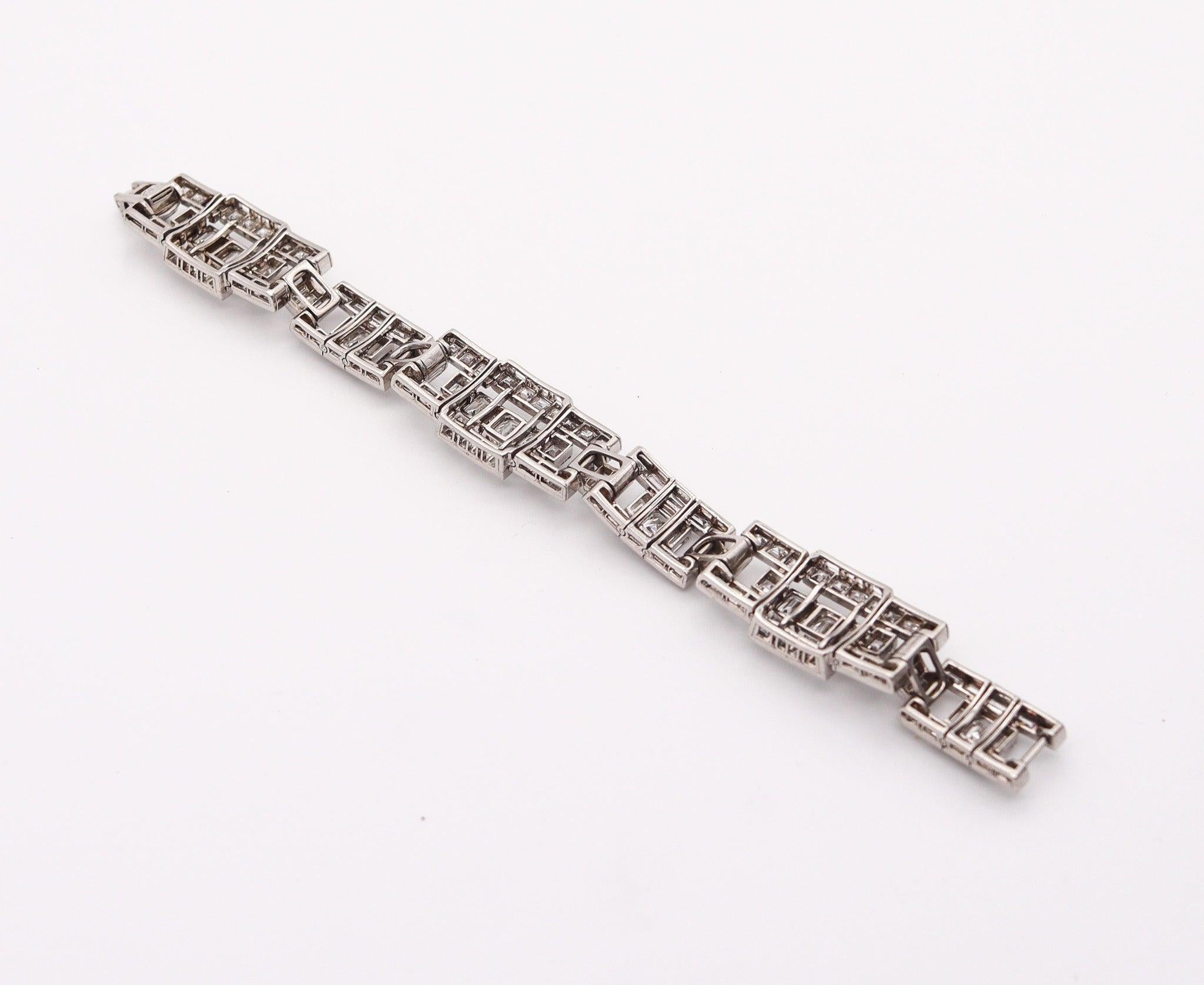 OSCAR HEYMAN Deco Geometric Bracelet In Platinum With 30.64 Ctw In VS Diamonds For Sale 5