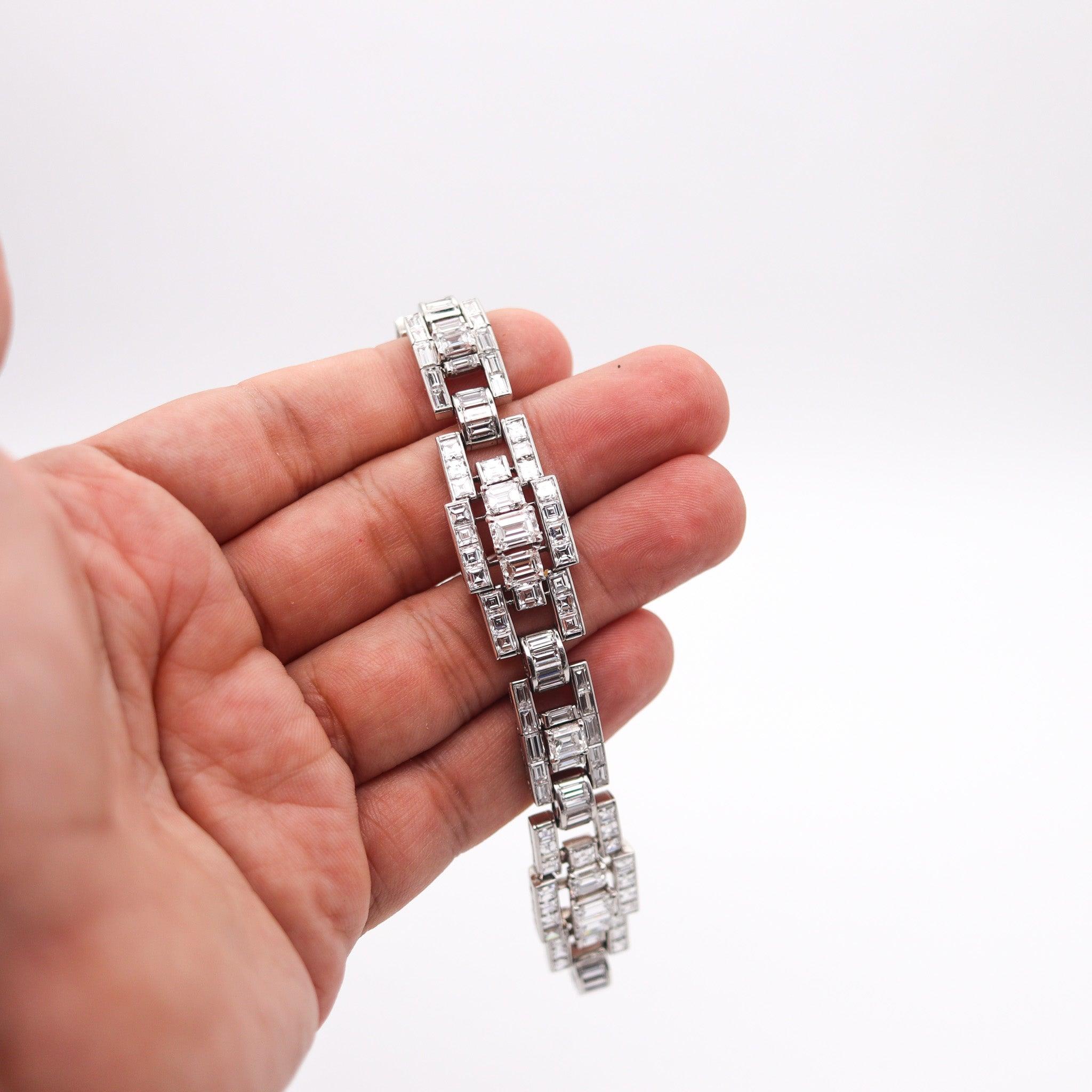 OSCAR HEYMAN Deco Geometric Bracelet In Platinum With 30.64 Ctw In VS Diamonds For Sale 6