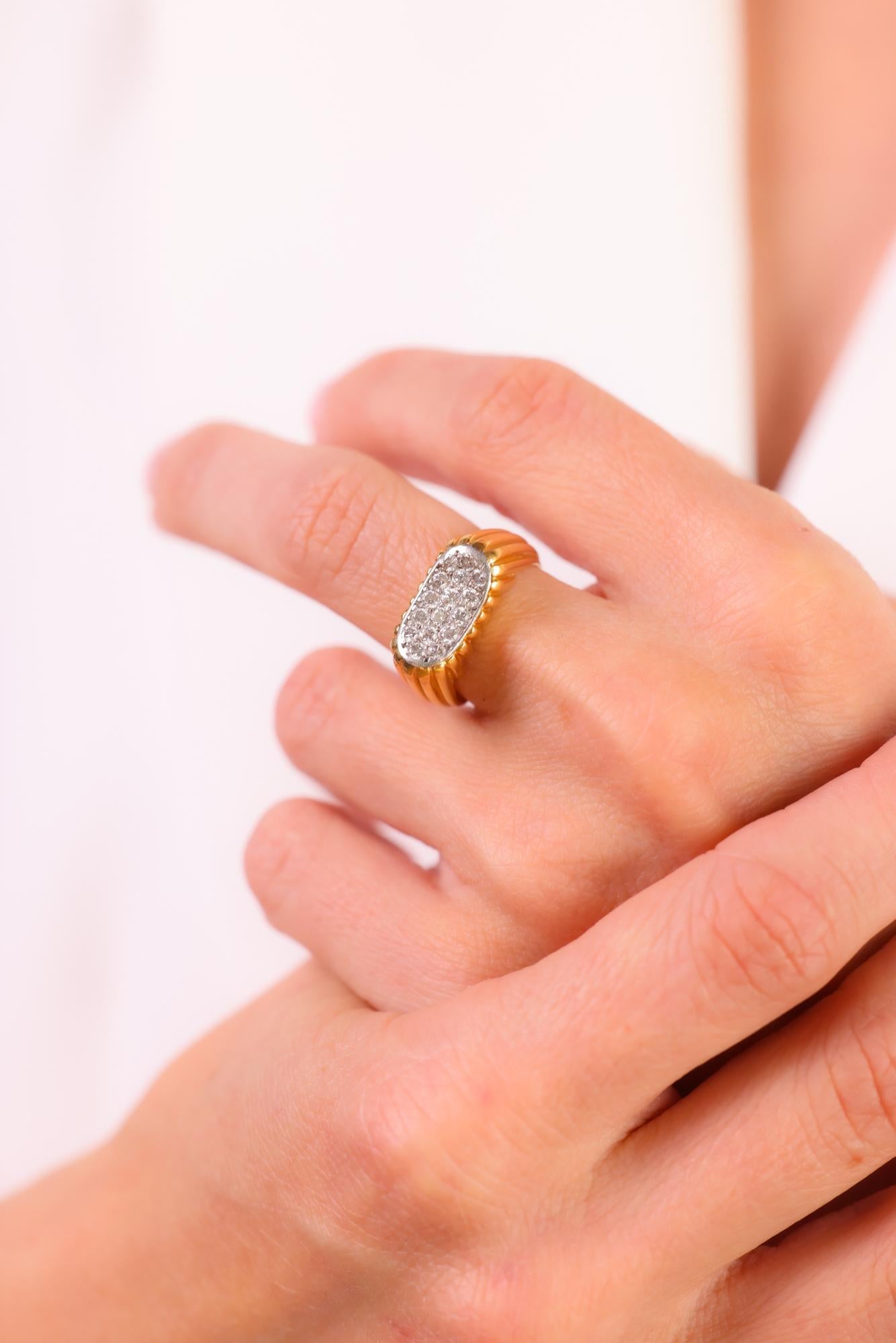 Oscar Heyman Diamantring aus 18 Karat Gelbgold mit Diamanten (Brillantschliff)