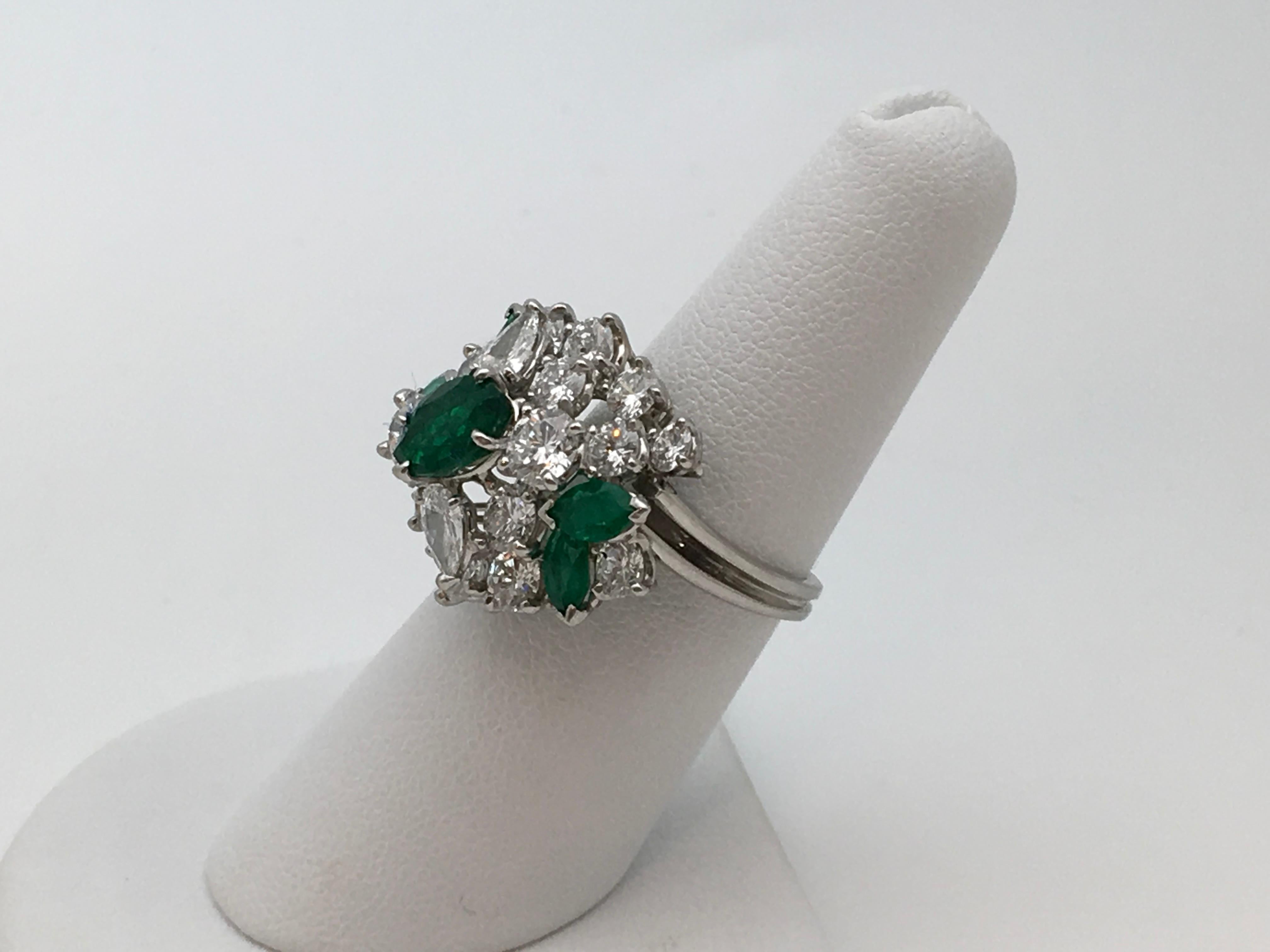 Oscar Heyman Diamond Emerald Platinum Ring In Excellent Condition For Sale In Nashville, TN