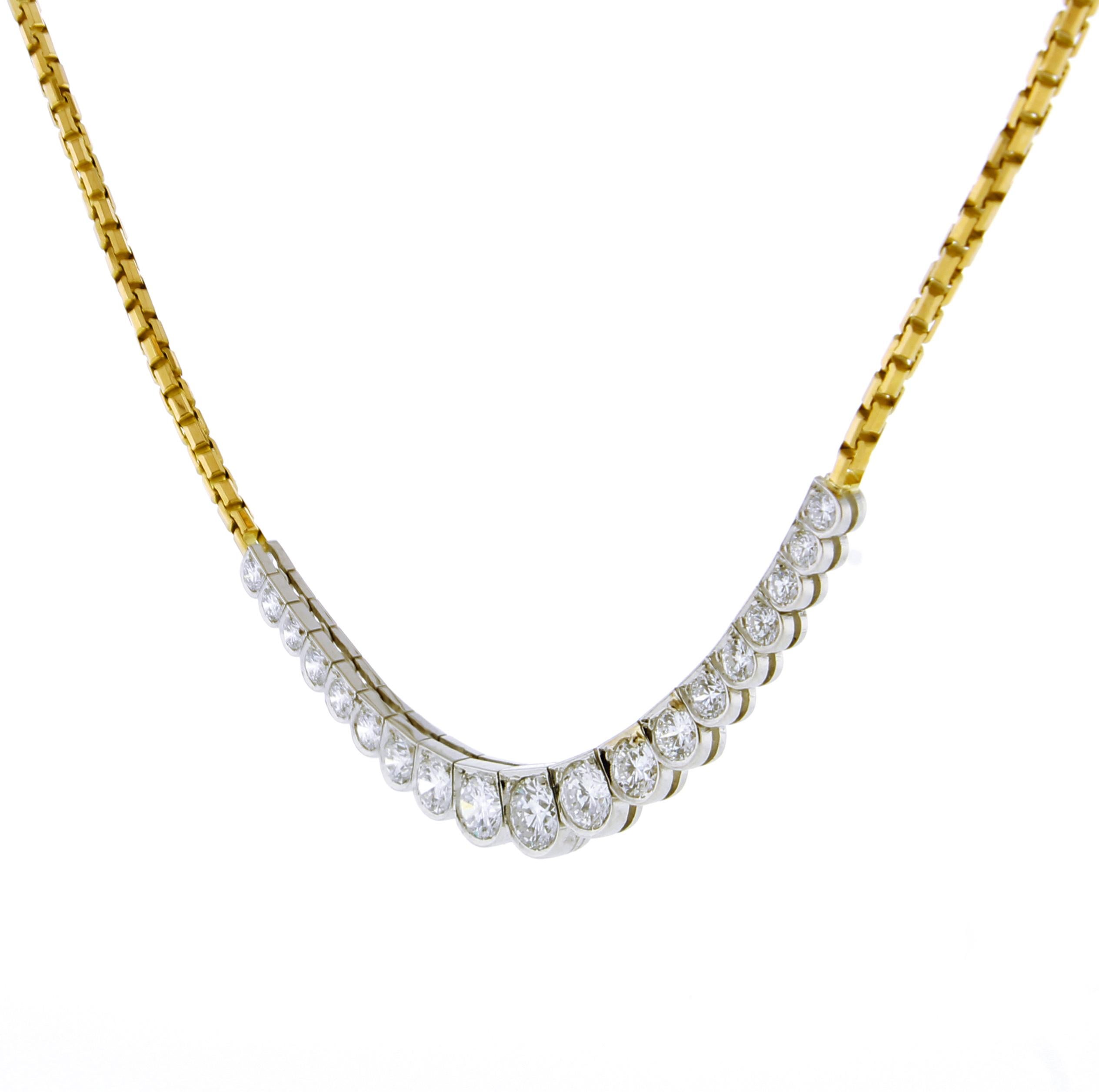 From Oscar Heyman, a diamond and 18 karat gold necklace. The diamonds are sets in Oscar Heyman's signature individual platinum settings with an 18 karat gold chain. The necklace features a retractable eye ring so it may accommodate a pendant drop.
♦