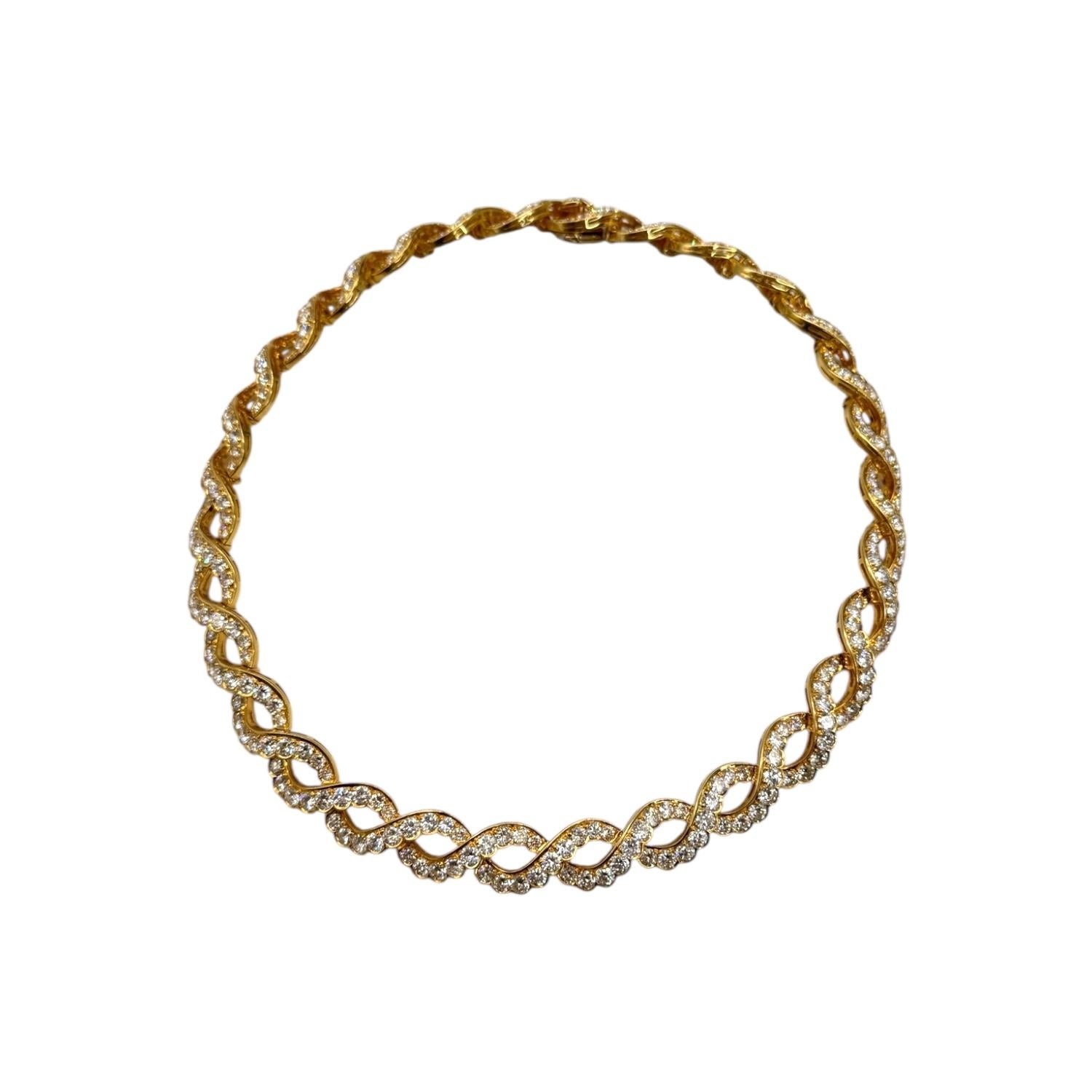 Round Cut Oscar Heyman Diamond Necklace with 272 Round Brilliants in 18K Yellow Gold For Sale