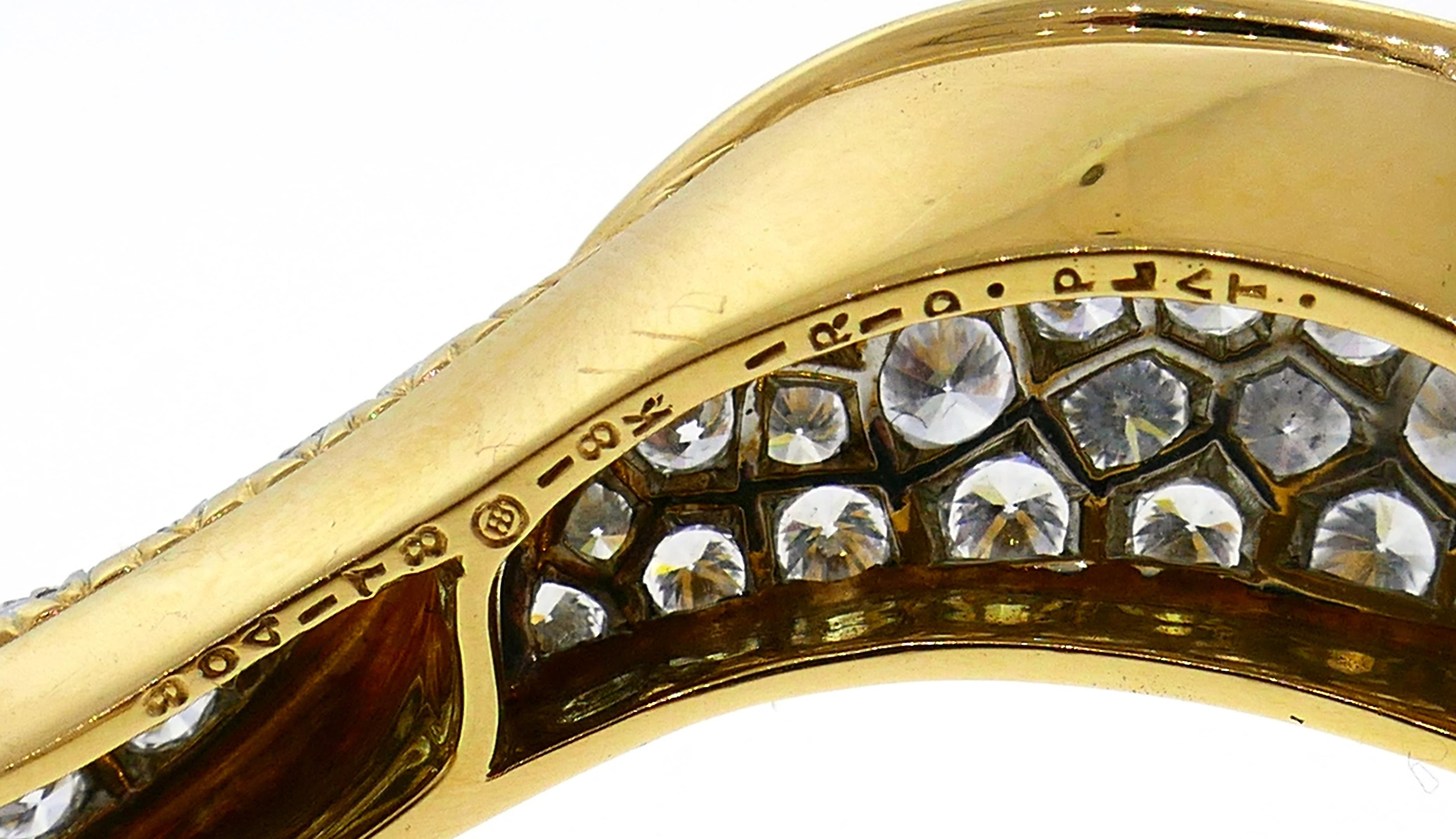 Oscar Heyman Diamond Yellow Gold Bangle Bracelet 3