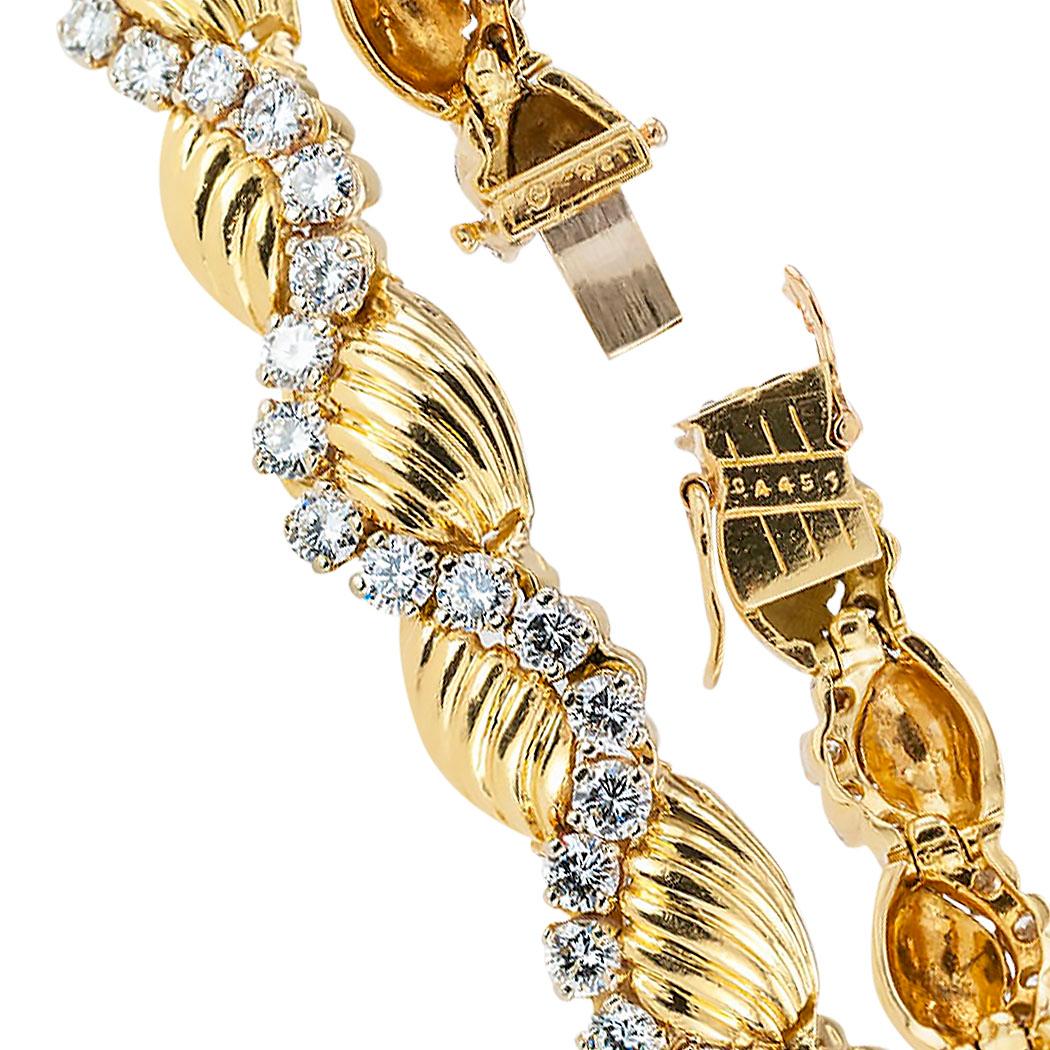 Oscar Heyman Diamond Yellow Gold Link Bracelet In Good Condition In Los Angeles, CA