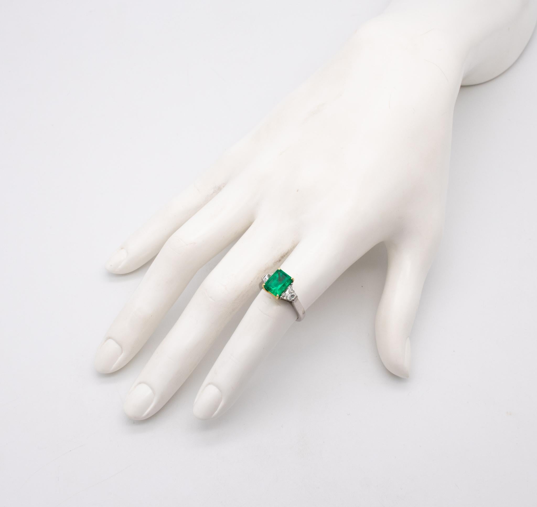 Emerald Cut Oscar Heyman Gia Certified Classic Ring Plat 18Kt Gold 3.19 Cts Diamonds Emerald For Sale