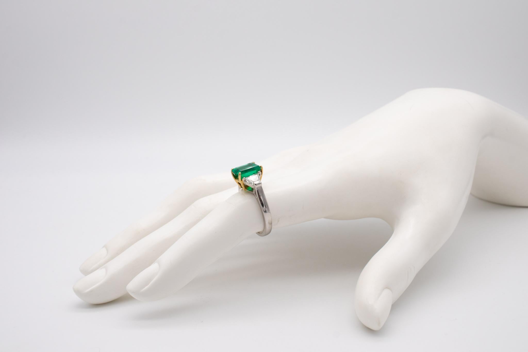 Oscar Heyman Gia Certified Classic Ring Plat 18Kt Gold 3.19 Cts Diamonds Emerald In Excellent Condition For Sale In Miami, FL