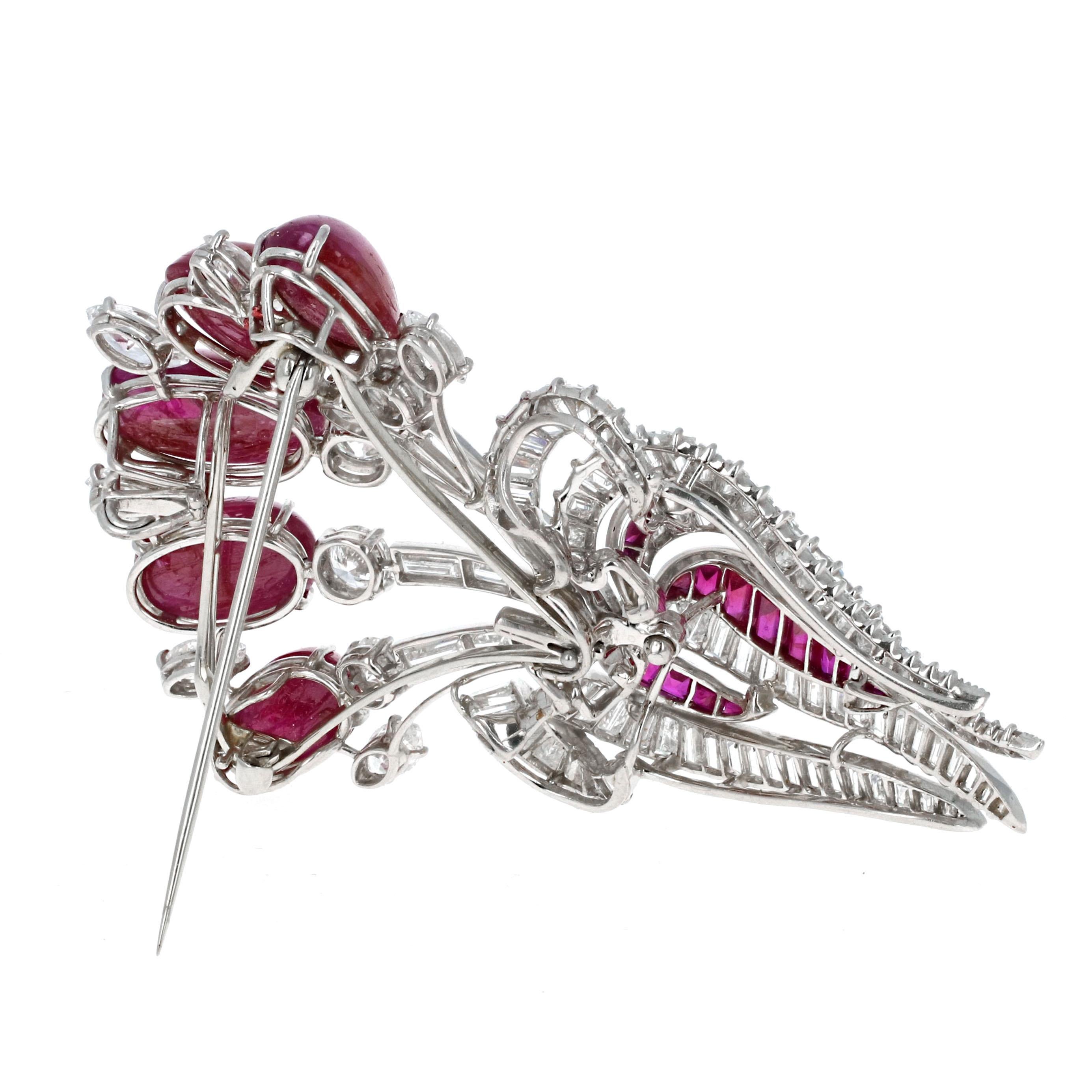 Femenino o masculino Broche de rubíes y diamantes certificado por el GIA Oscar Heyman en venta