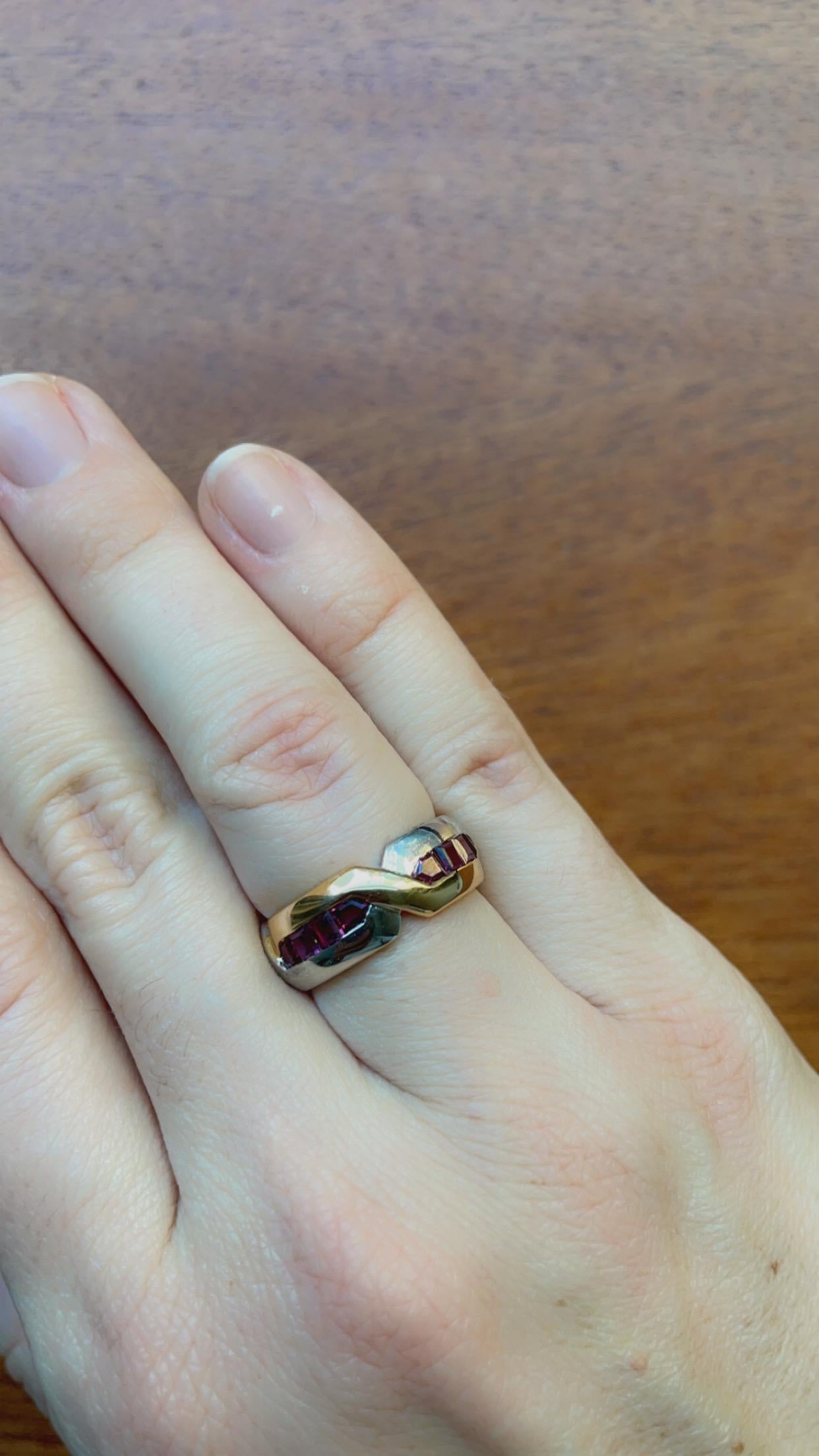 Oscar Heyman Gold and Platinum Square Ruby Band Ring, sz. 6 In New Condition For Sale In New York City, NY