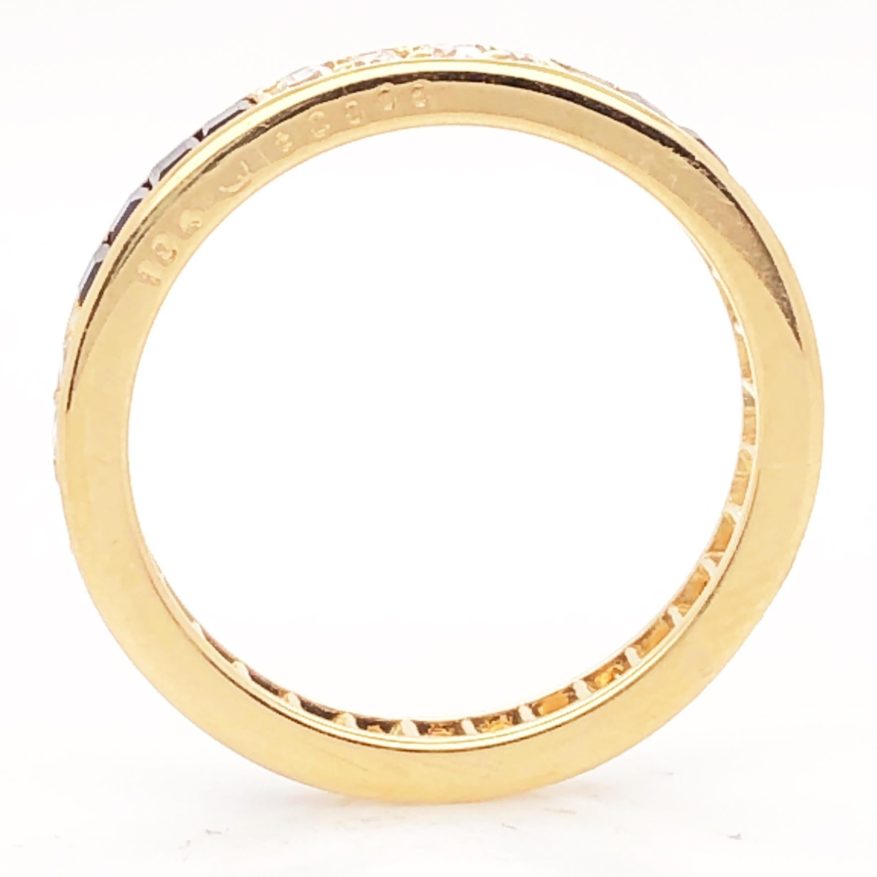 Oscar Heyman Gold Sapphire and Diamond Wedding Band Ring In New Condition In New York City, NY