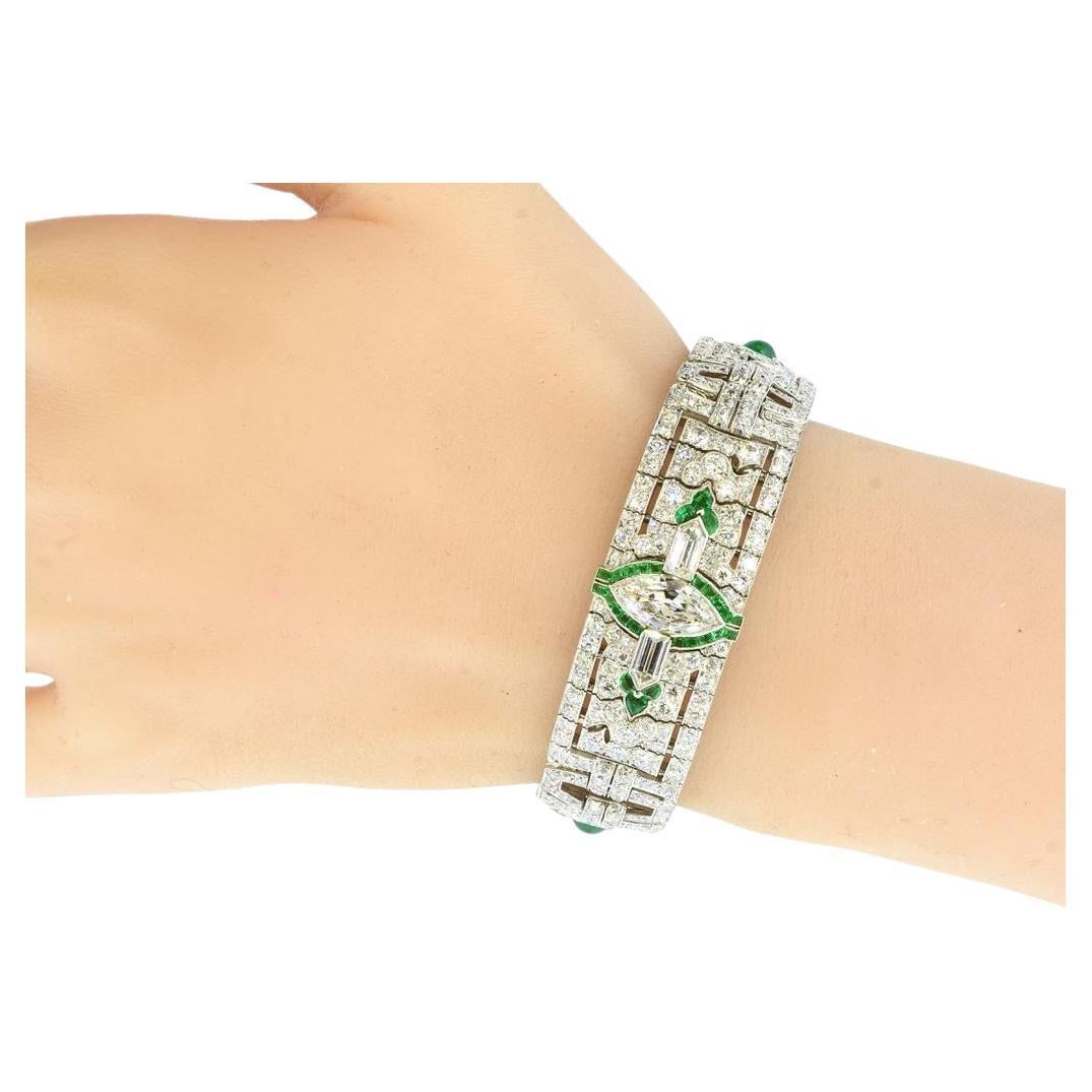 Art Déco Oscar Heyman Importante bracciale Art Deco in platino, diamanti e smeraldi ..., c.C. 1918. in vendita