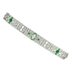 Oscar Heyman Important Art Deco Platinum, Diamond & Emerald Bracelet ., c. 1918.