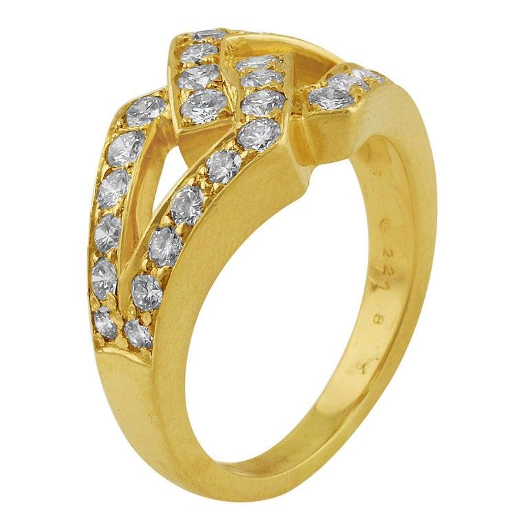 Oscar Heyman Interlocked Diamond Yellow Gold Ring In Excellent Condition For Sale In La Jolla, CA