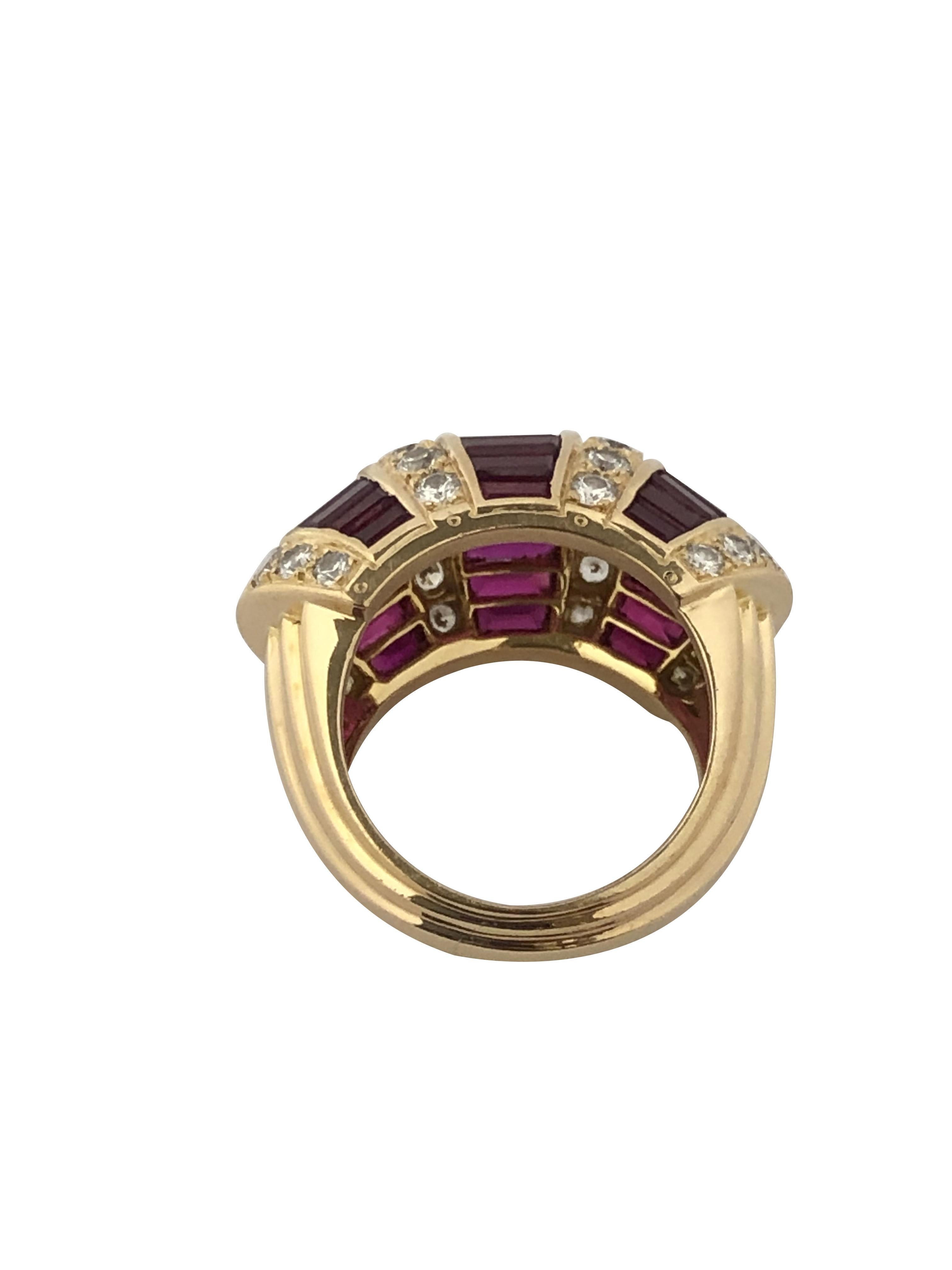 Oscar Heyman Large Yellow Gold Ruby and Diamond Cocktail Ring In Excellent Condition In Chicago, IL