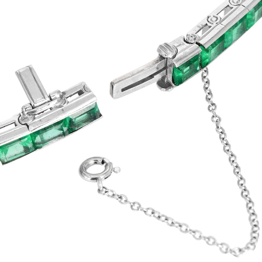 Oscar Heyman Mid-Century 14.73 carat Emerald Platinum Tennis Bracelet In Excellent Condition For Sale In Miami, FL