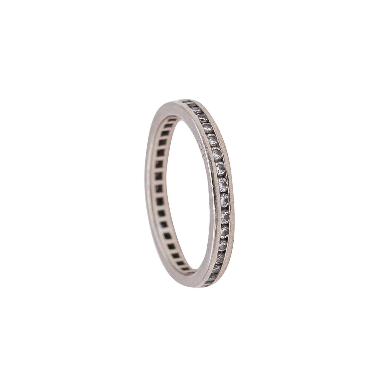 Modernist Oscar Heyman New York Classic Eternity Ring in Platinum with 41 Round Diamonds For Sale