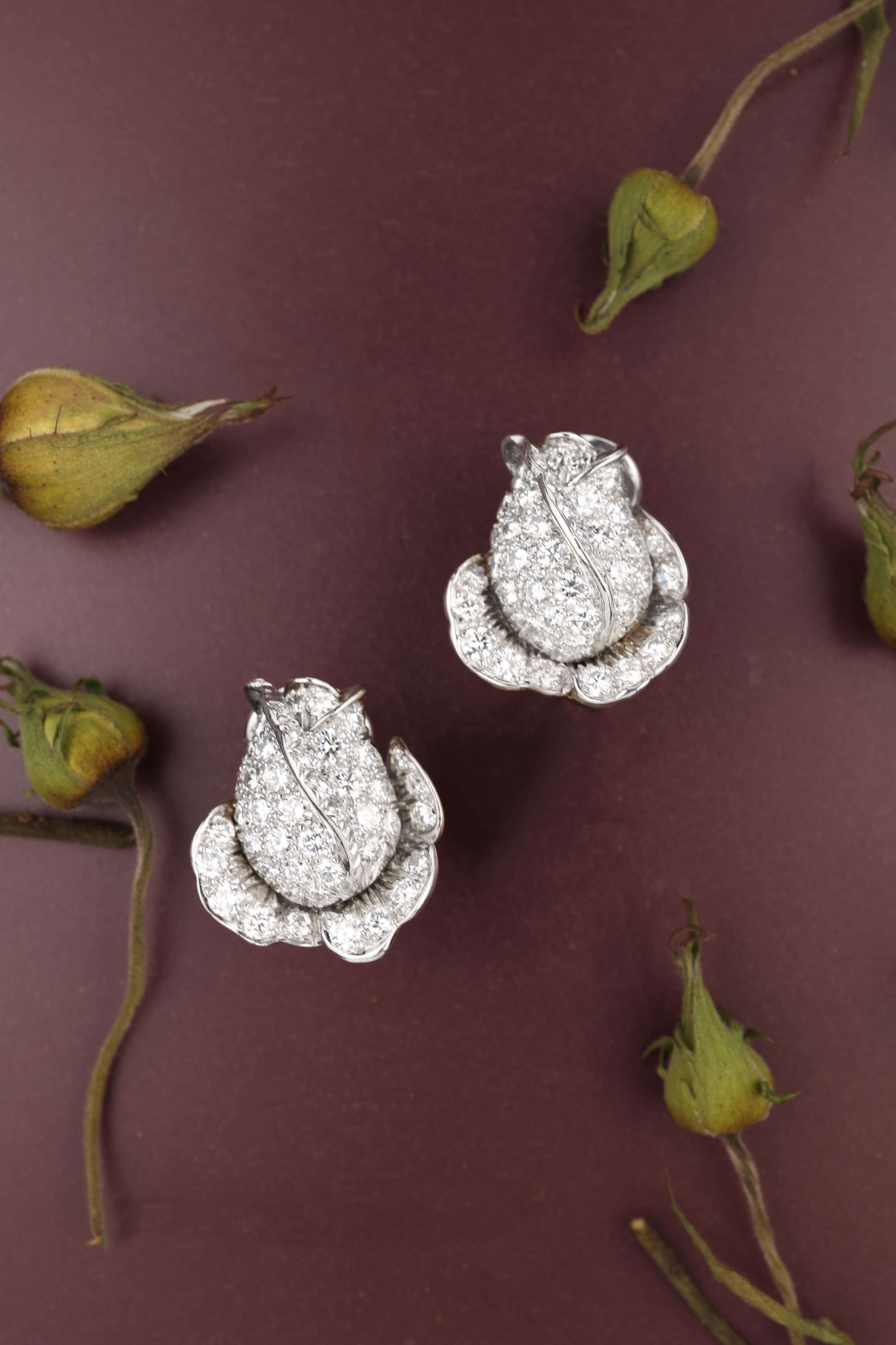 Oscar Heyman, Orecchini a fiore in platino e oro 18 carati con diamanti, Certificato in vendita 5