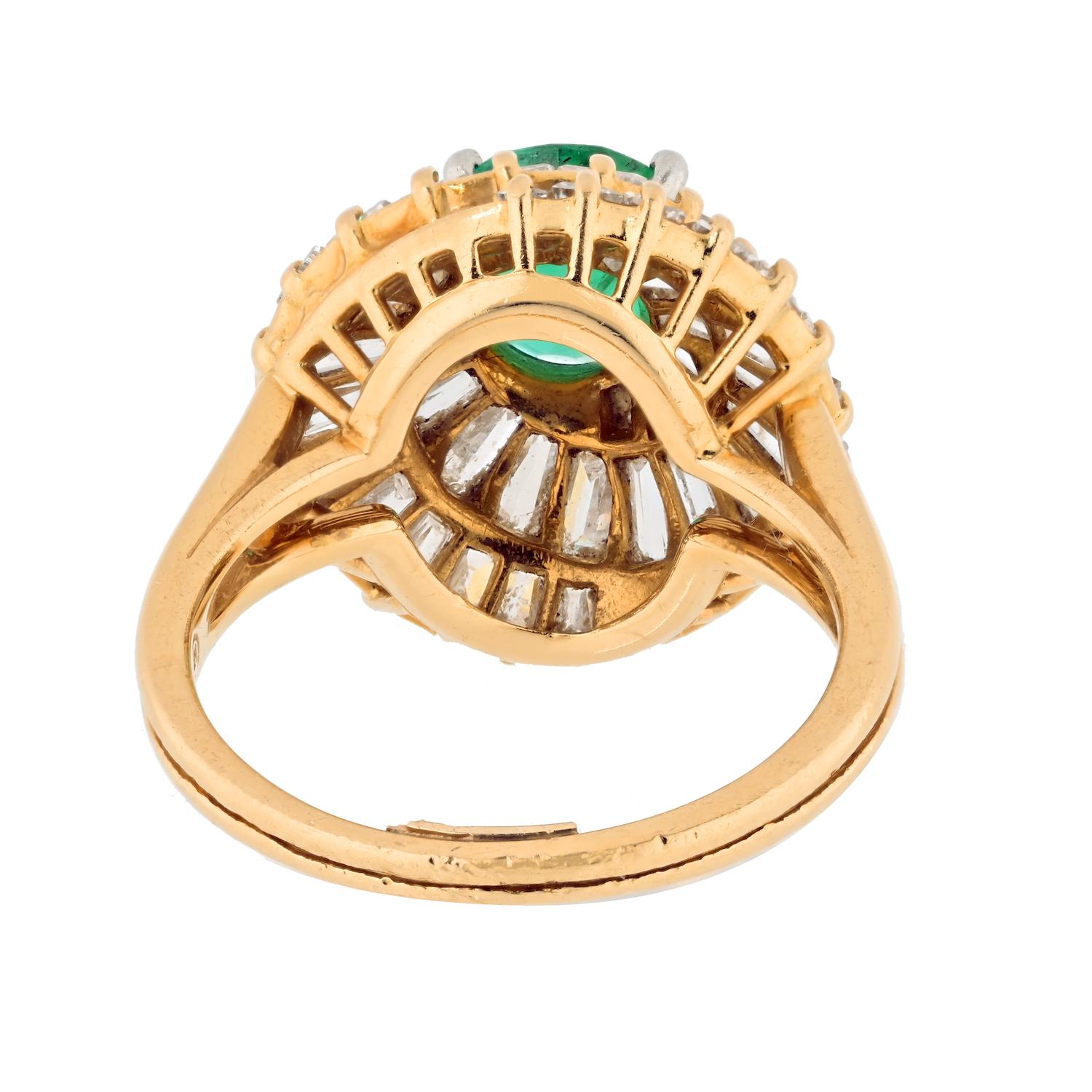Modern Oscar Heyman Platinum & 18K Yellow Gold 1.25ct Green Emerald Ballerina Ring For Sale