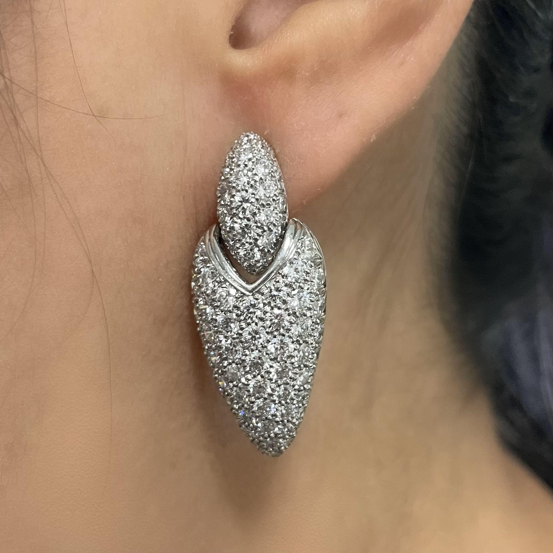 Oscar Heyman Platinum 8.58tcw Diamond Door Knocker Earrings In New Condition For Sale In New York City, NY