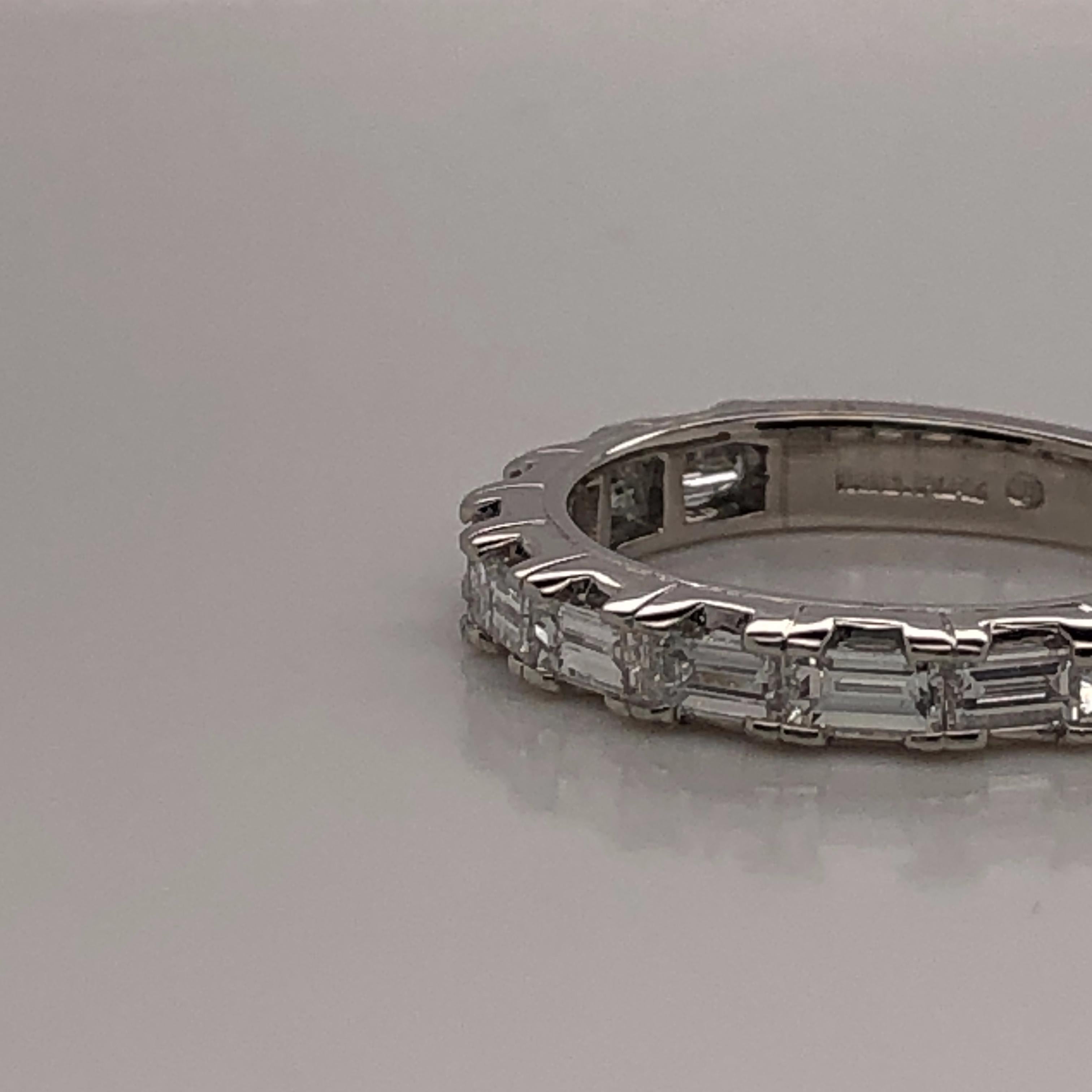 Oscar Heyman Platinum Baguette Diamond Partway Wedding Band Ring In New Condition In New York City, NY