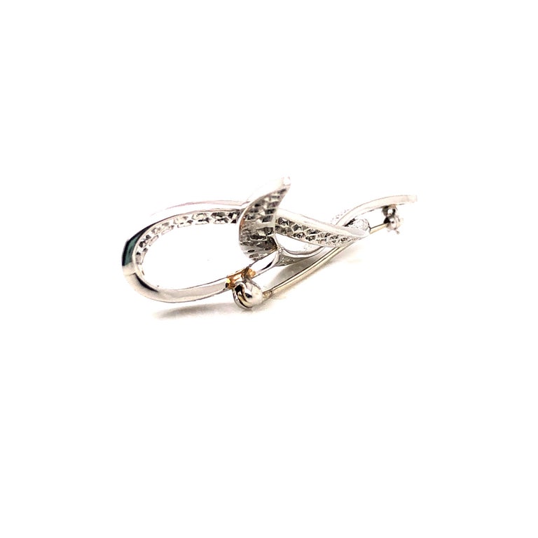 Women's or Men's Oscar Heyman Platinum Diamond Bow Brooch For Sale