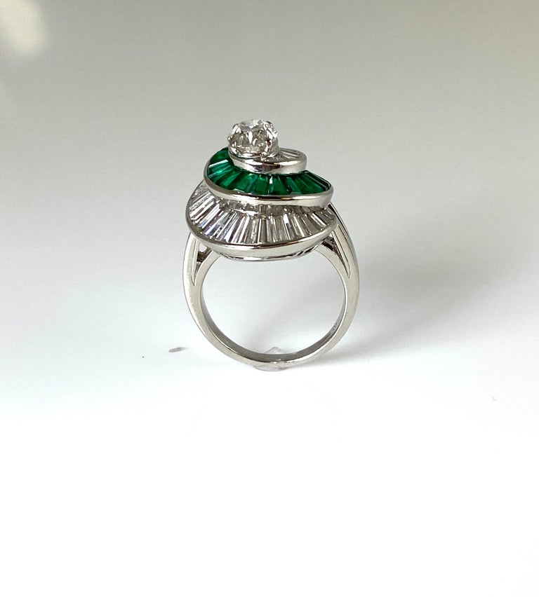 Oscar Heyman Platinum Emeralds and Diamonds Swirl Ring at 1stDibs