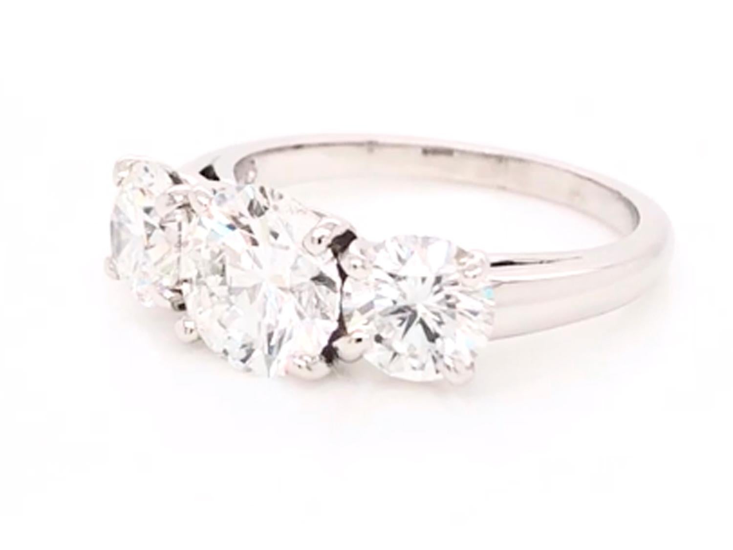 Oscar Heyman Platinum GIA Certified Round Diamond Three-Stone Engagement Ring In New Condition In New York City, NY