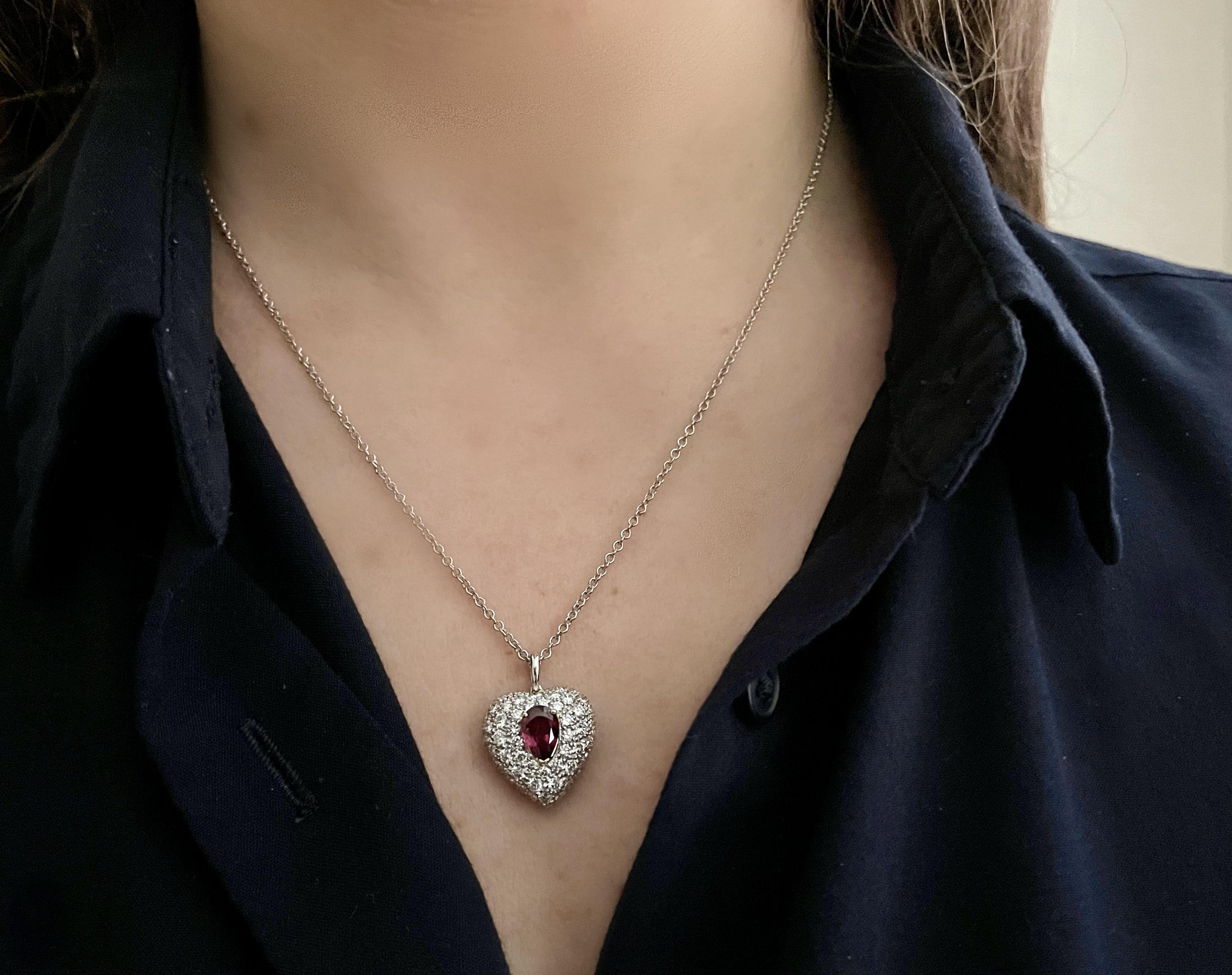 Women's or Men's Oscar Heyman Ruby & Diamond Heart Shaped Pendant Necklace