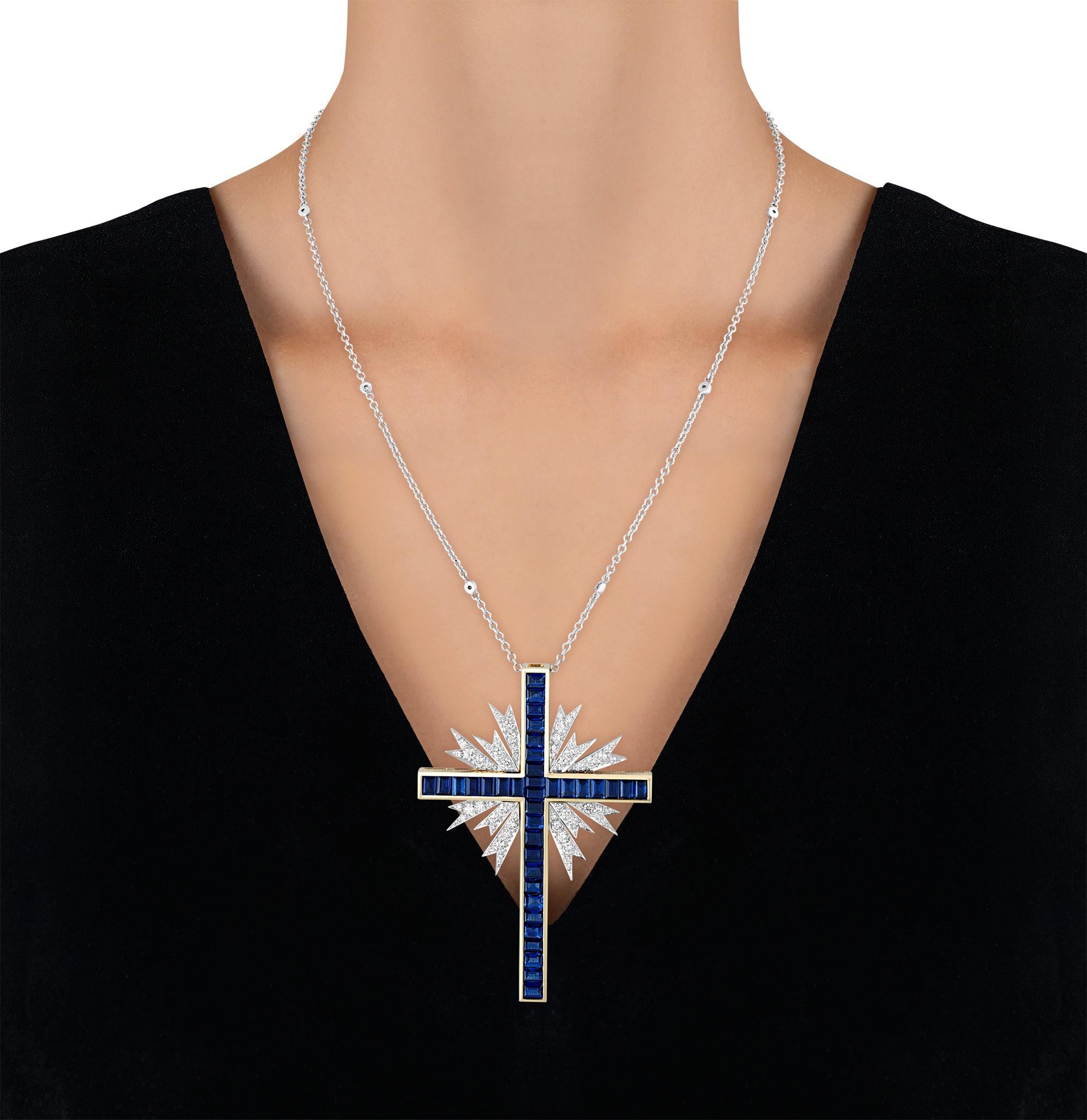 Taille baguette Oscar Heyman Pendentif croix en saphir, 12,39 carats