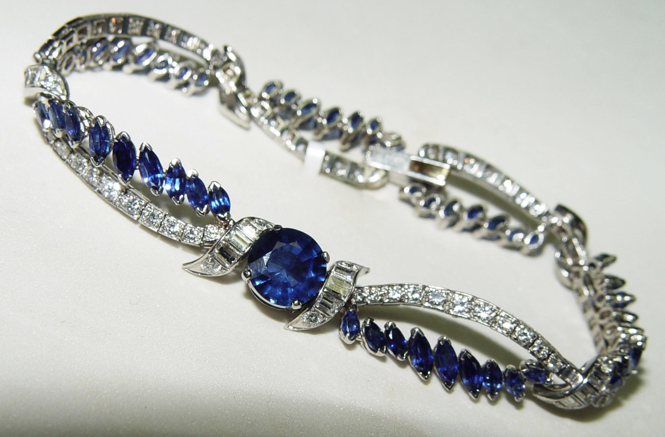 Garland style bracelet by Oscar Heyman & Bros. could be manufactured as early as 1920's. The bracelet is inscribed with 
