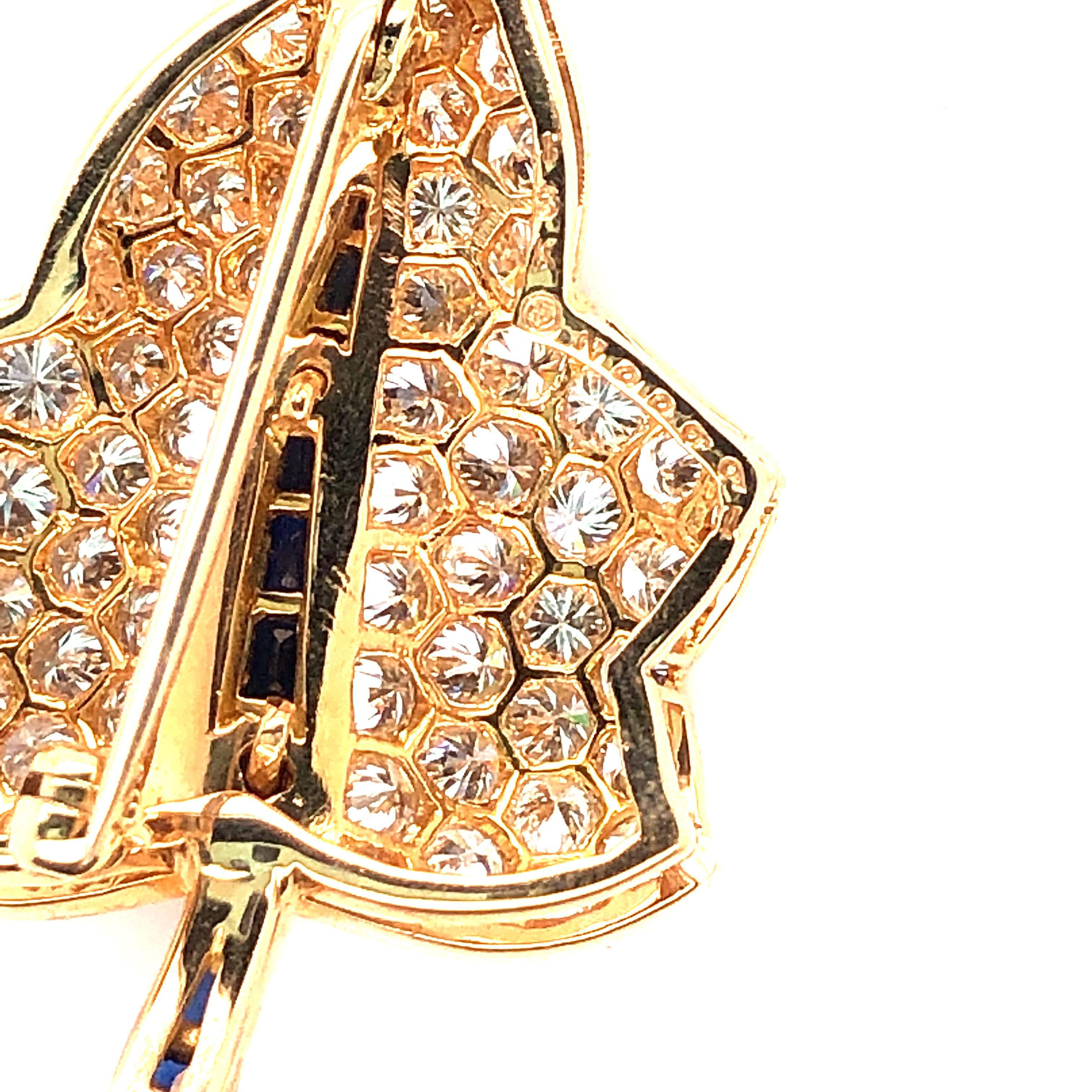 Petite broche Oscar Heyman en forme de feuille d'érable en or pavé de diamants Neuf - En vente à New York City, NY