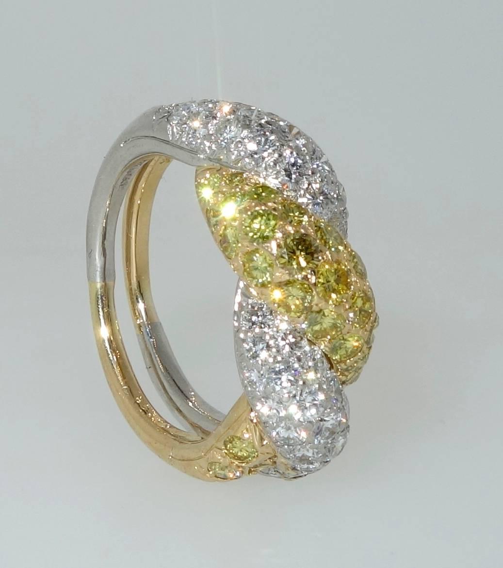 Contemporary Oscar Heyman White Diamond and Vivid Diamond Ring