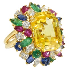 Anillo de zafiro amarillo y diamantes Oscar Heyman