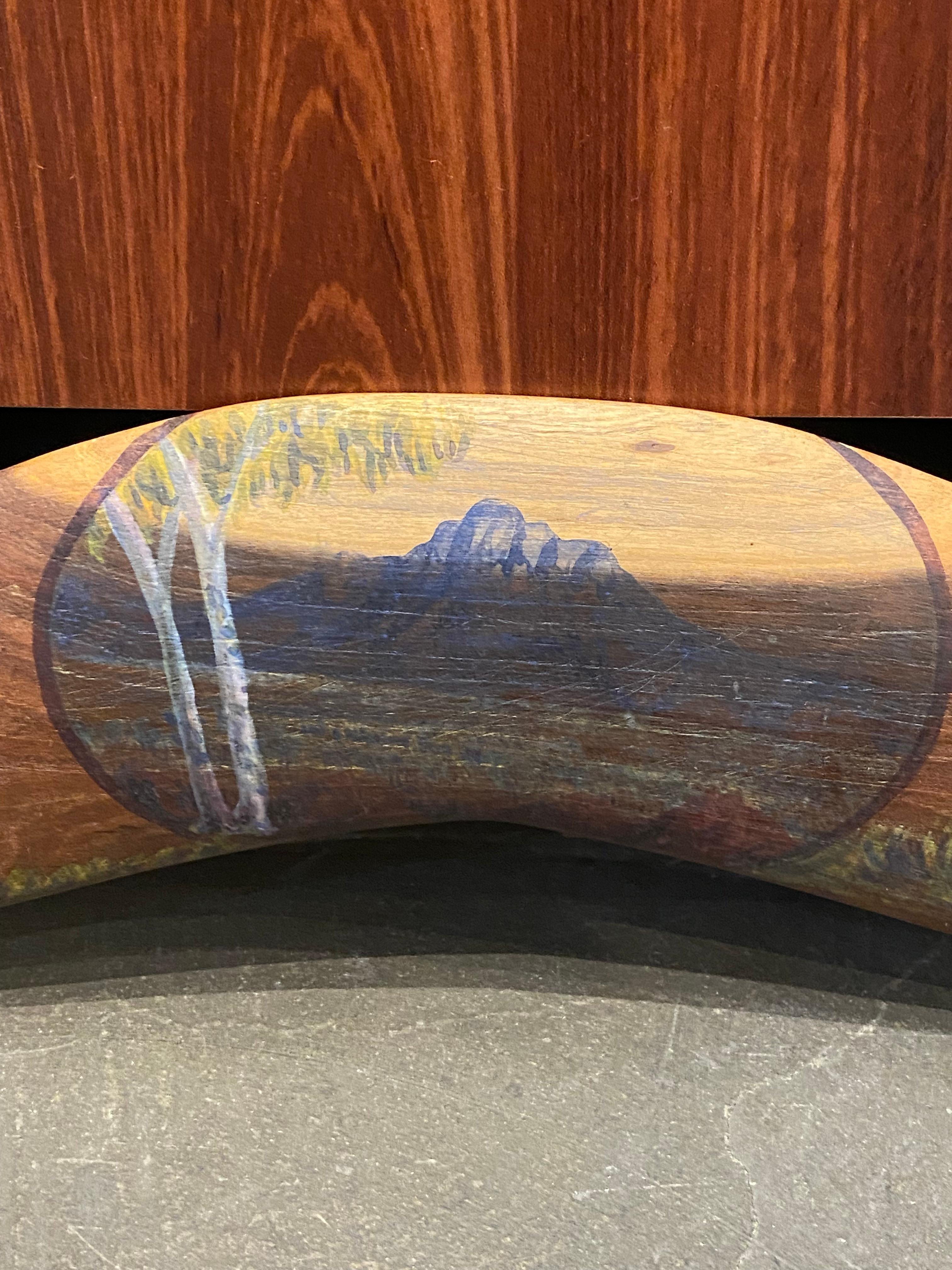 Oscar Namatjira Bemalte australische Boomerang-Landschaft aus Mulga-Holz, Kangaroo, Emu 3