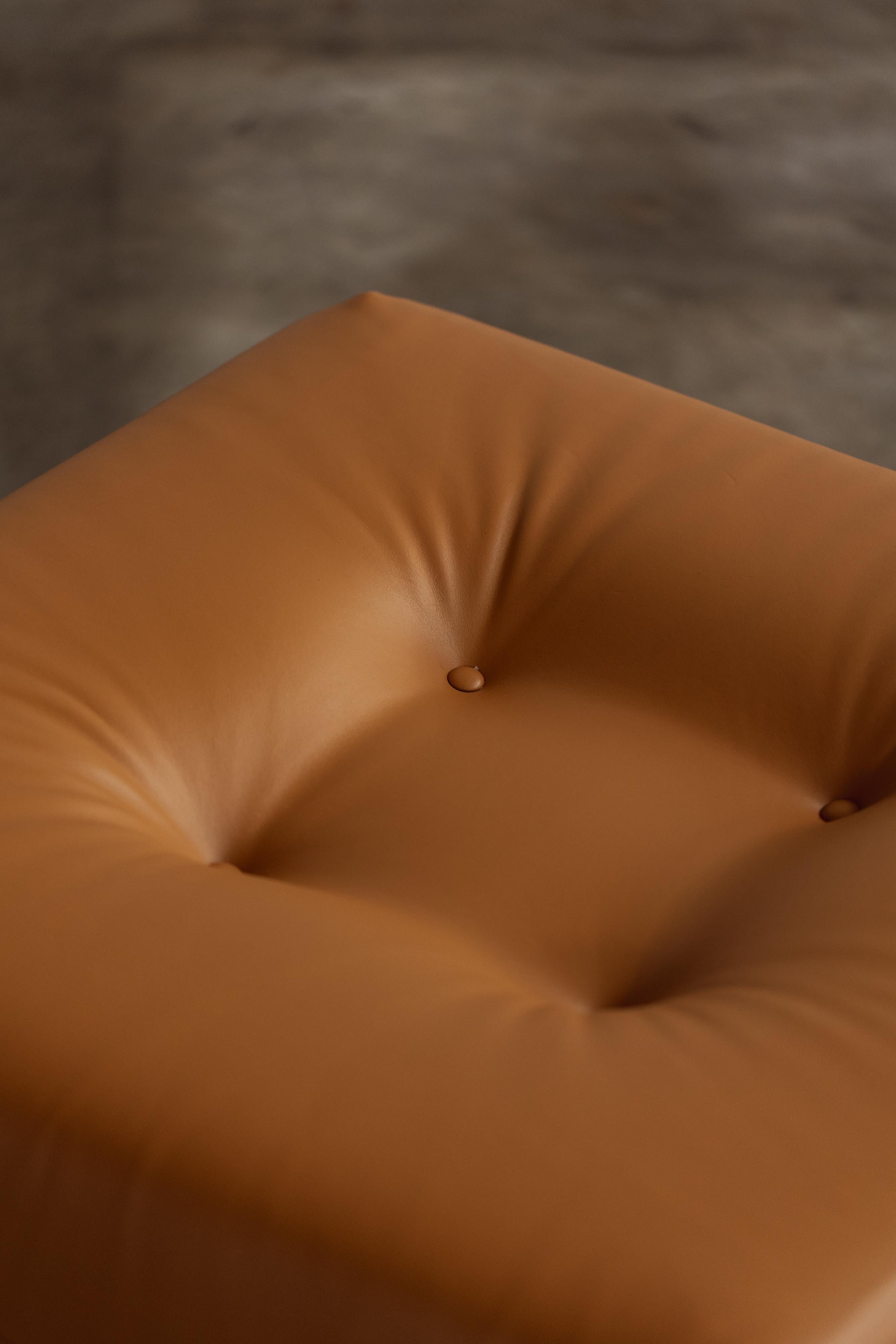 Oscar Niemeyer “Alta” Easy Chair for Mobilier International, 1971 im Angebot 3