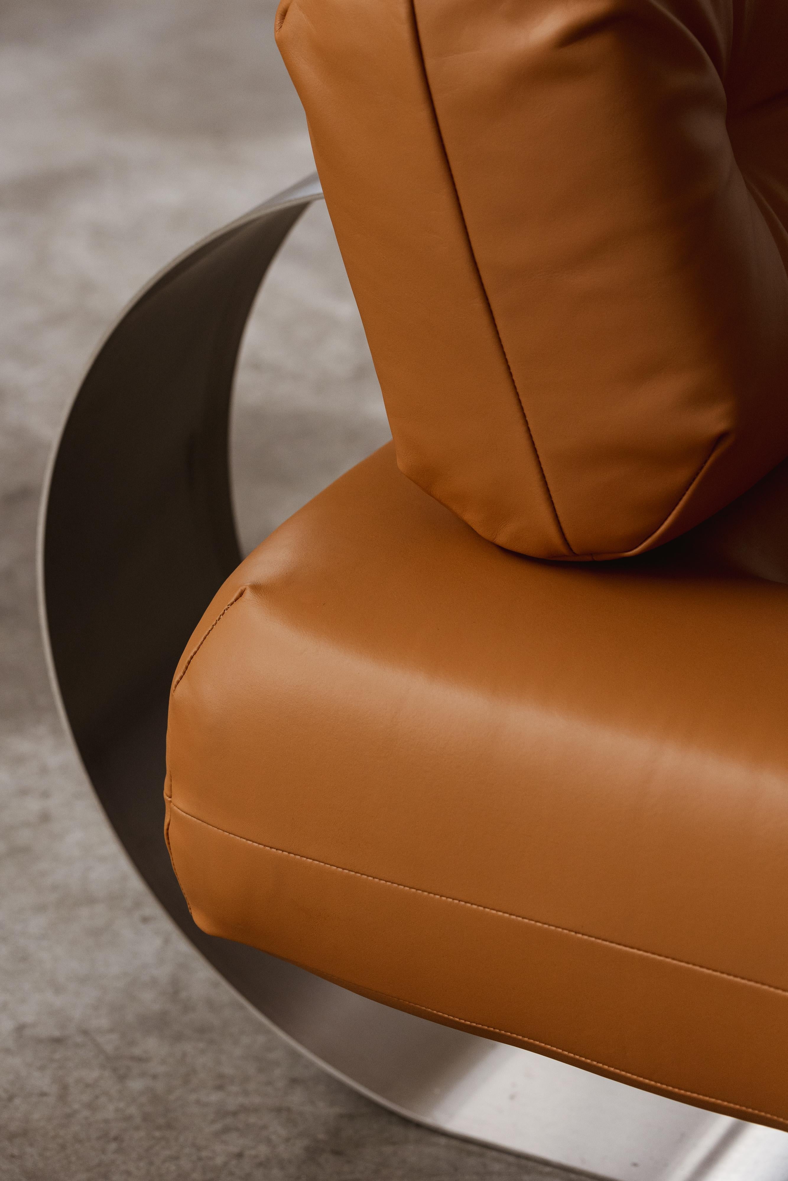 Oscar Niemeyer “Alta” Easy Chair for Mobilier International, 1971 (Französisch) im Angebot