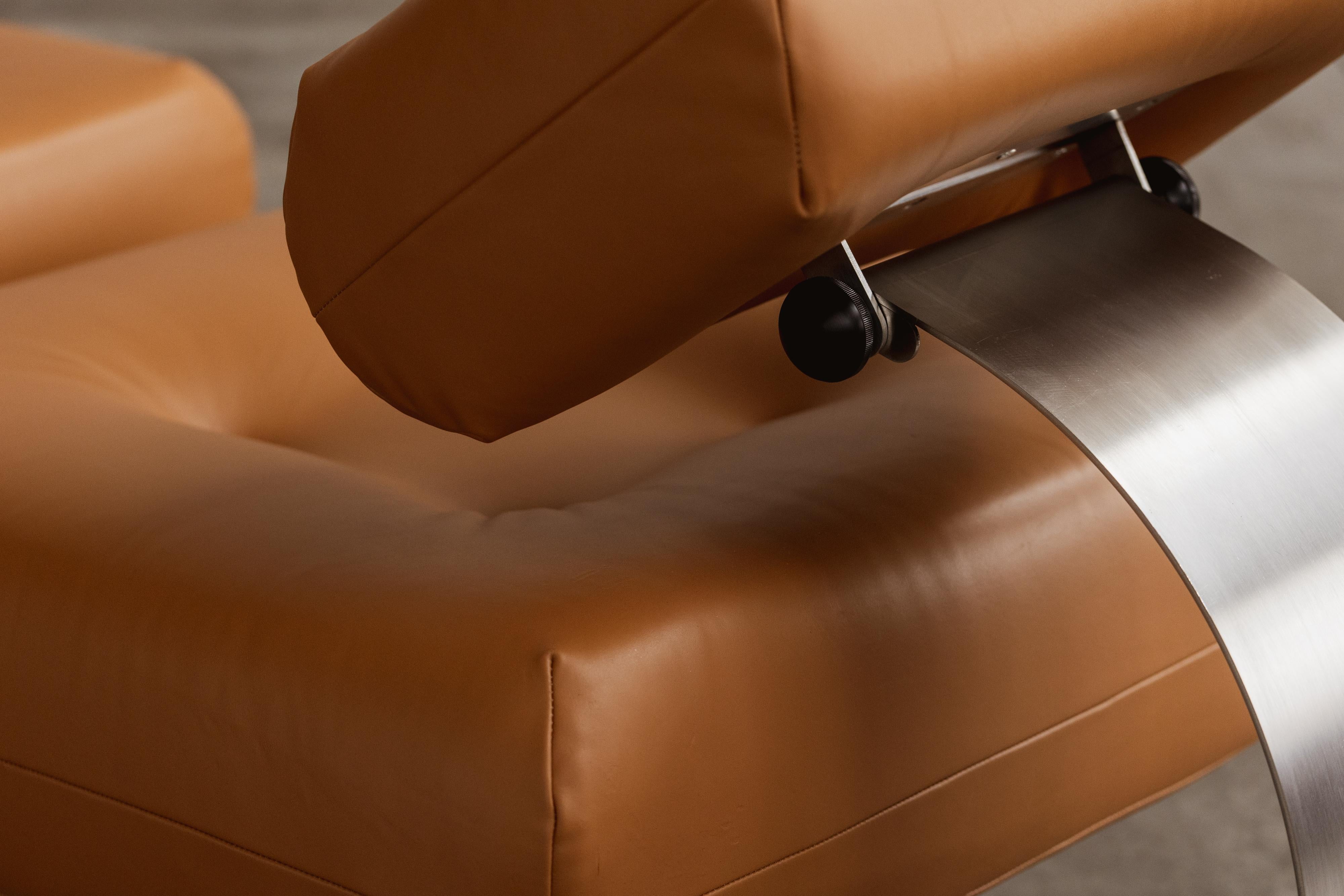 Oscar Niemeyer “Alta” Easy Chair for Mobilier International, 1971 (Leder) im Angebot
