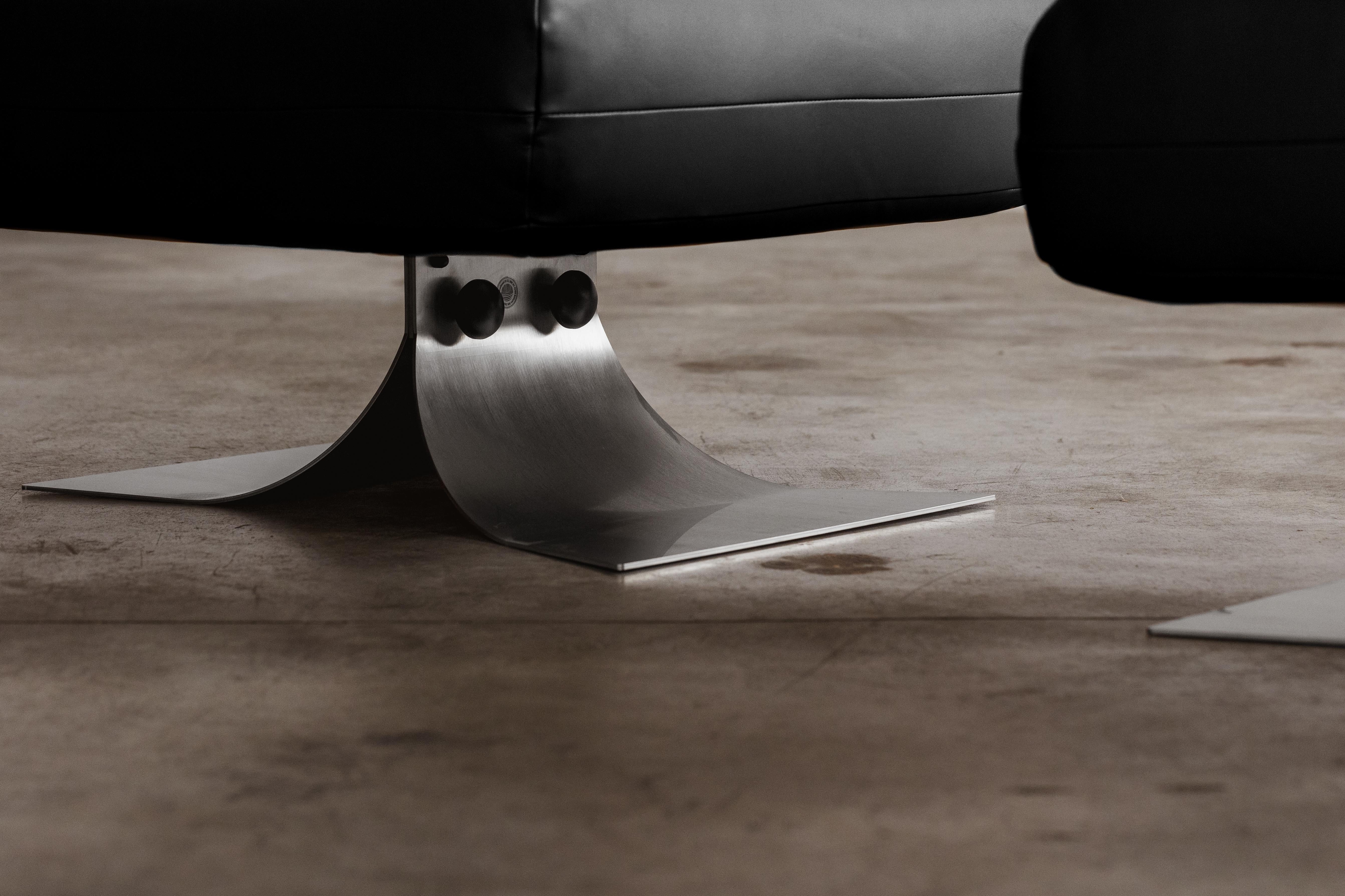Oscar Niemeyer Alta Lounge Set für Mobilier International, 1971, 2 Exemplare im Angebot 3