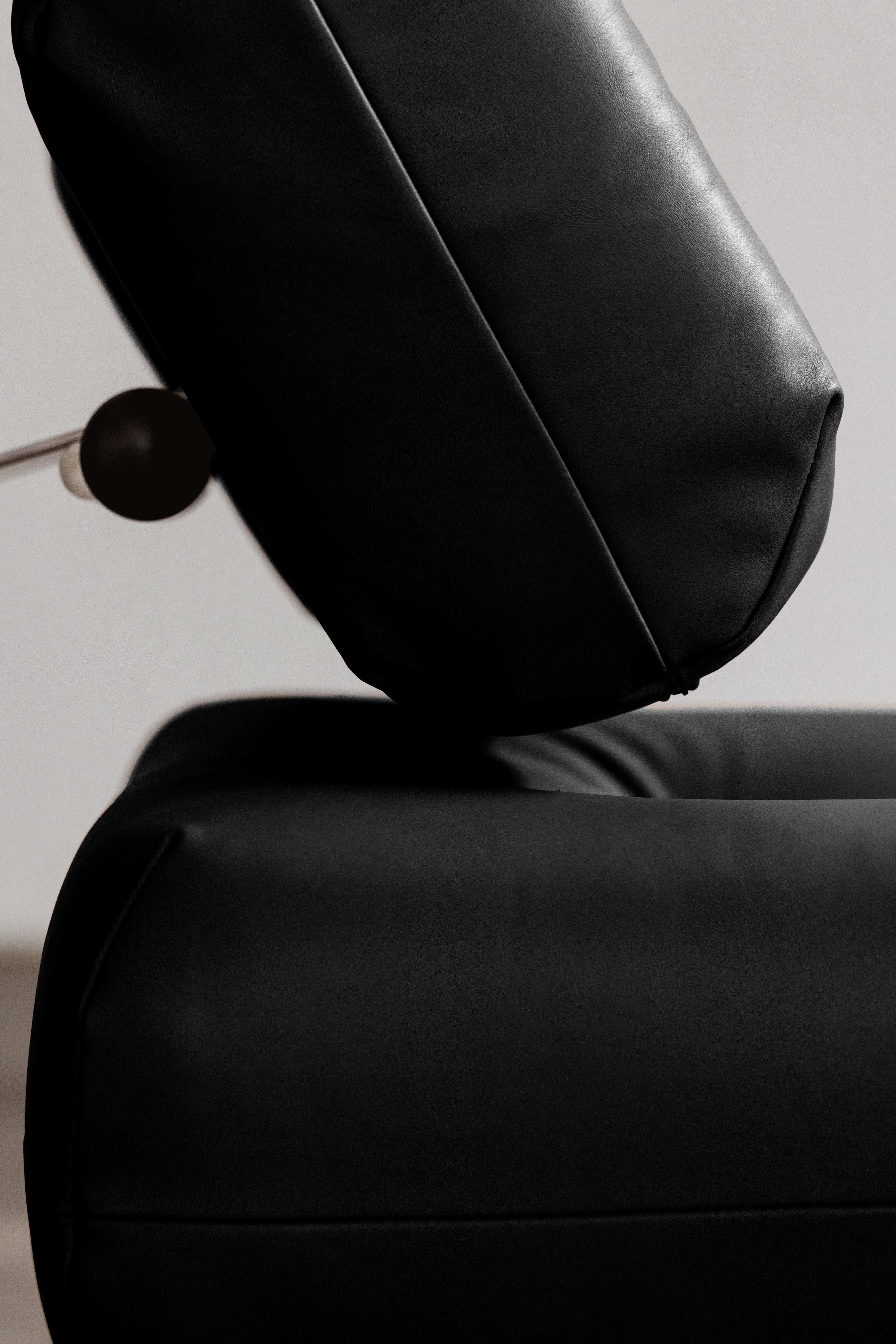 Oscar Niemeyer Alta Lounge Set für Mobilier International, 1971, 2 Exemplare im Angebot 7
