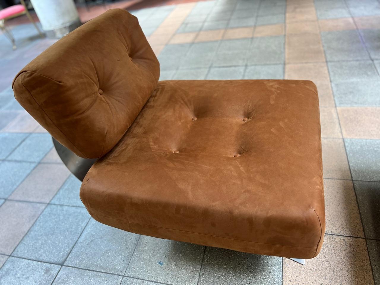 Oscar Niemeyer Sessel und Ottomane Modell „Alta“ – Modell „Alta“ – um 1974 9