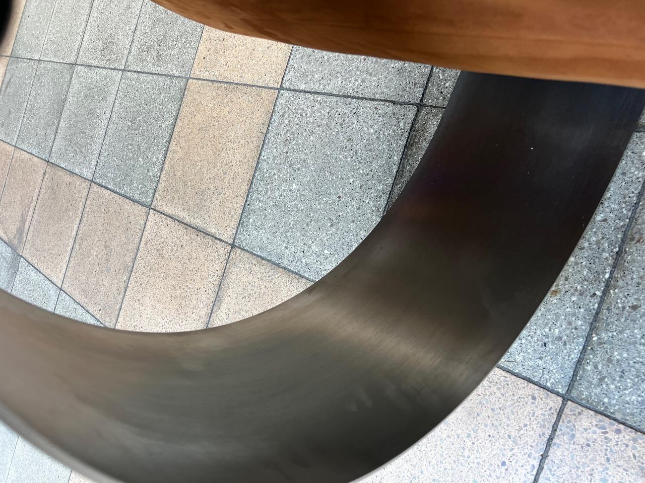 Oscar Niemeyer Sessel und Ottomane Modell „Alta“ – Modell „Alta“ – um 1974 13