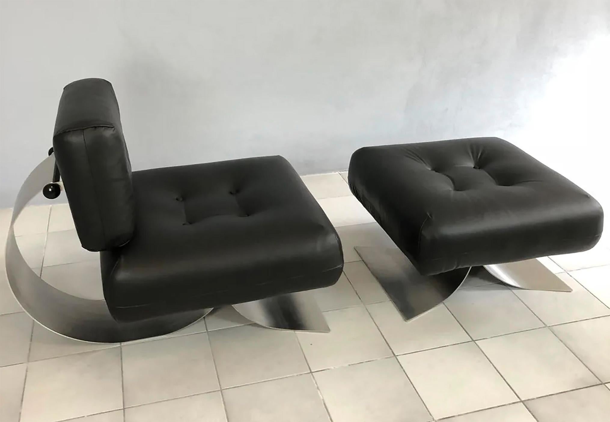 Fauteuil et repose-pieds Oscar Niemeyer modèle 