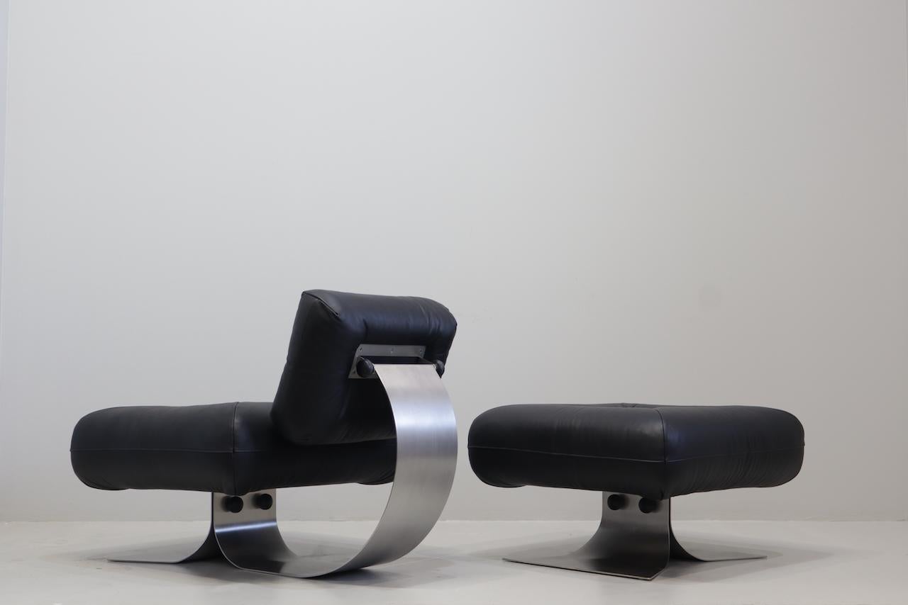 Oscar Niemeyer Armchair and Ottoman Model 
