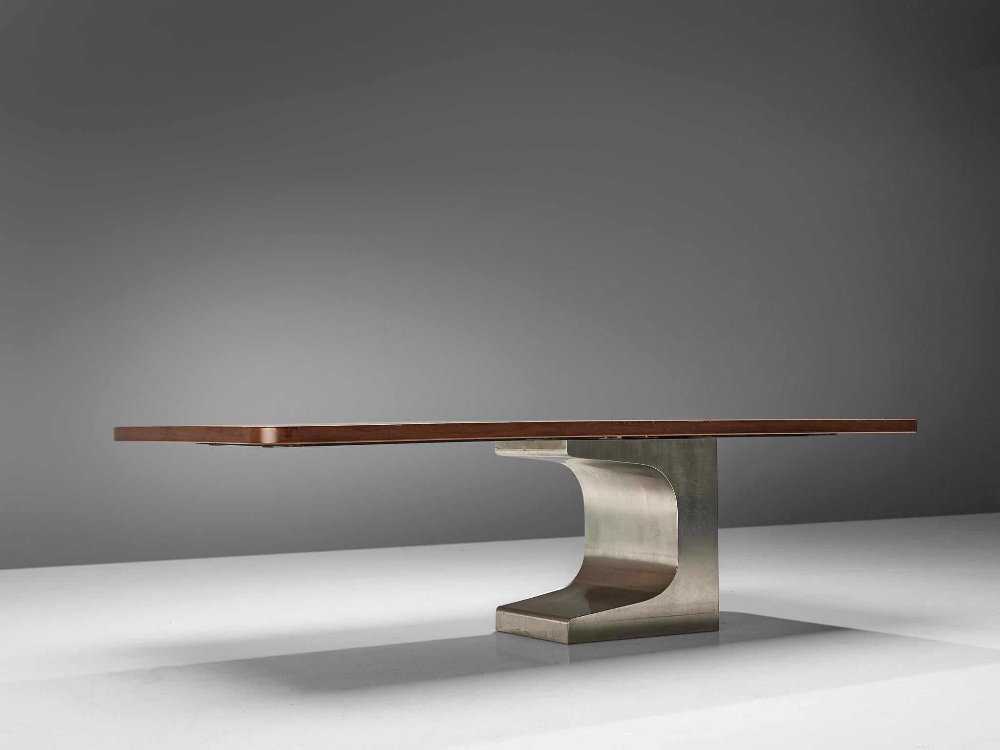 Oscar Niemeyer Table in Walnut 2