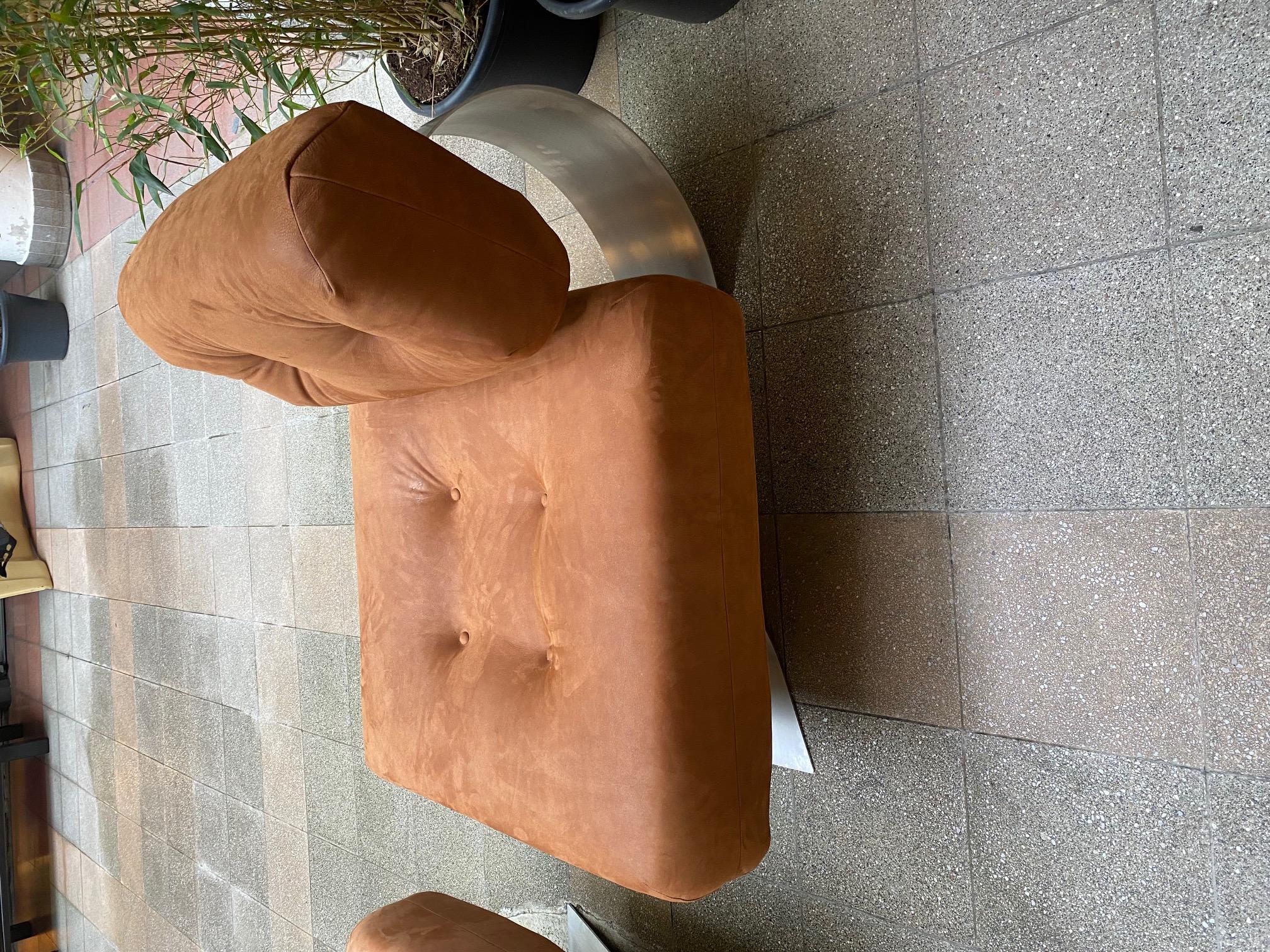 Oscar Niemeyer, Single armchair 