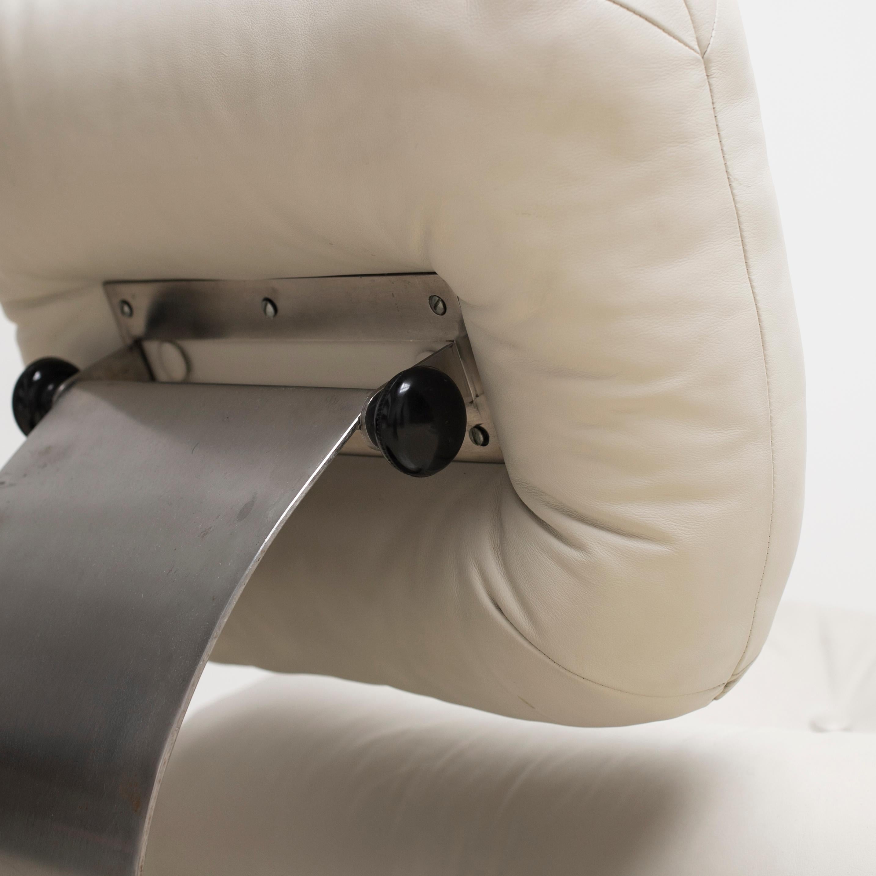 Fin du 20e siècle Fauteuil de salon « Alta » blanc Oscar Niemeyer en vente