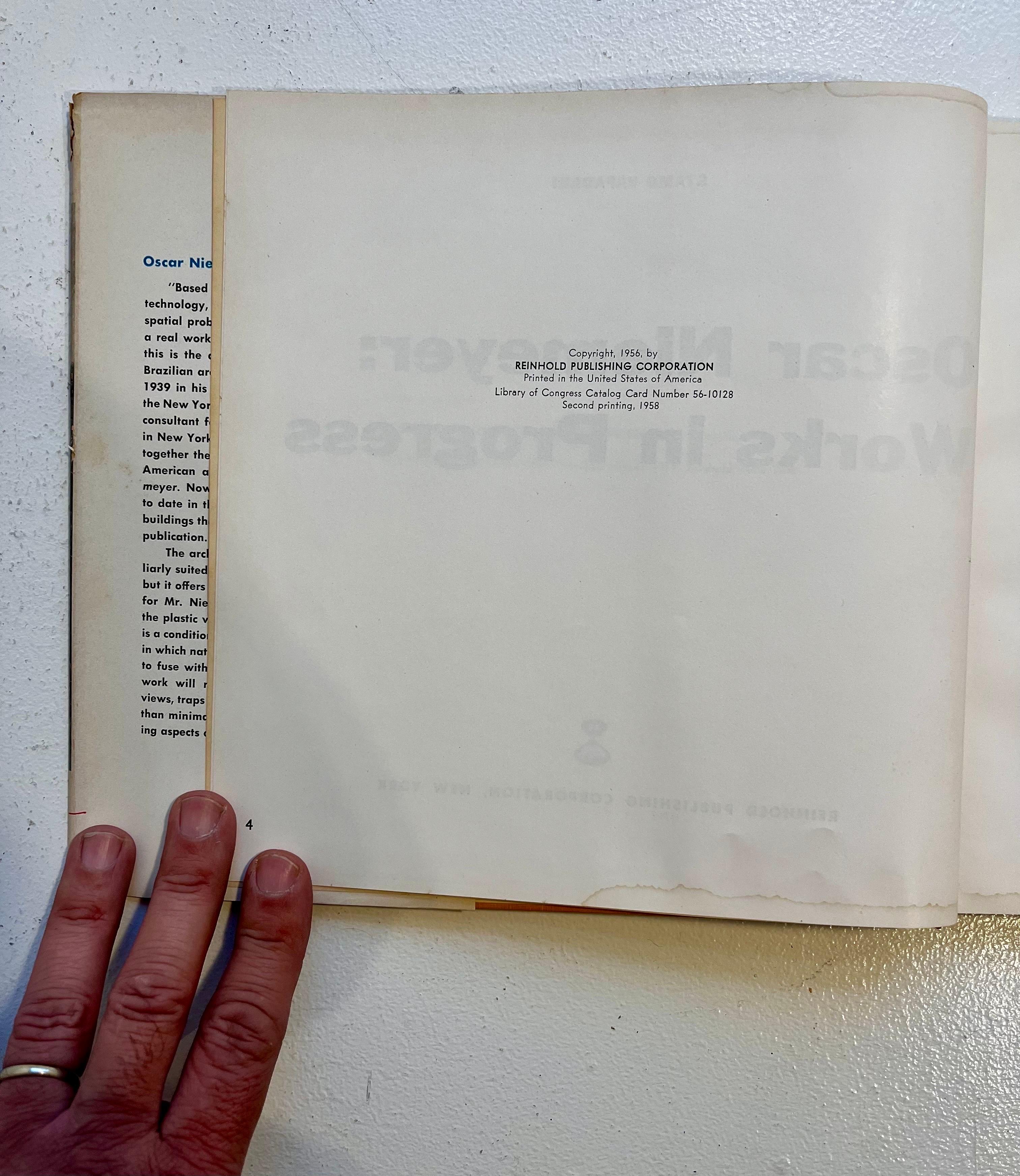 Oscar Niemeyer: Works in Progress, Hard Cover with Dust Jacket, 1958 In Good Condition For Sale In Philadelphia, PA